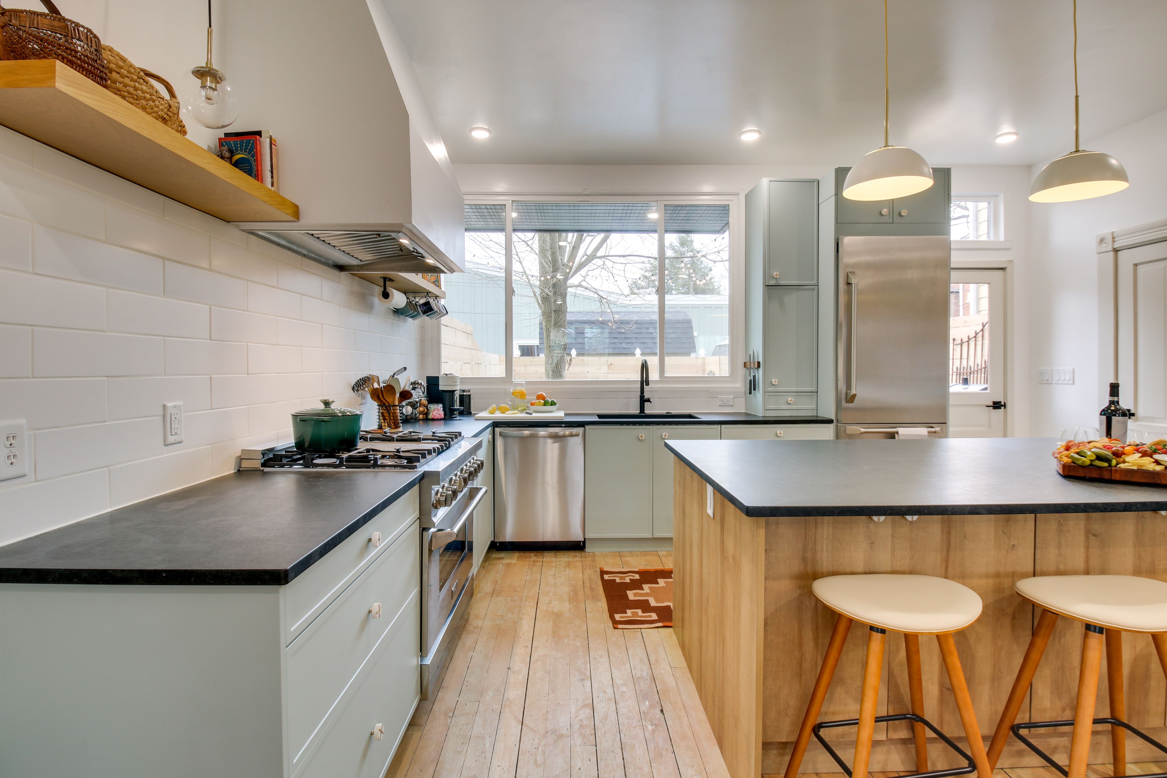 Full Kitchen | Cooking Basics | Coffee Maker | Newly Remodeled