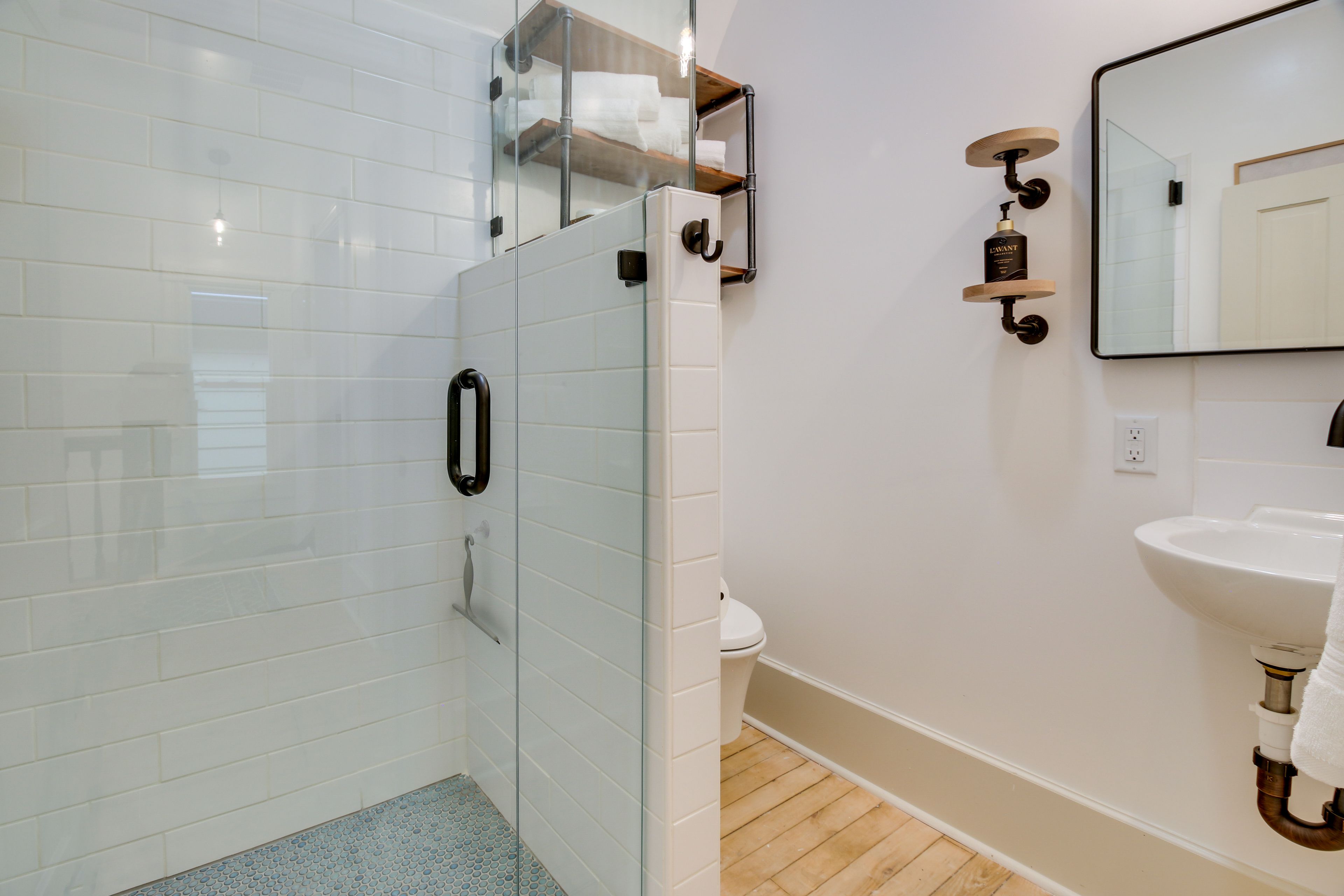Full Bath | Complimentary Toiletries