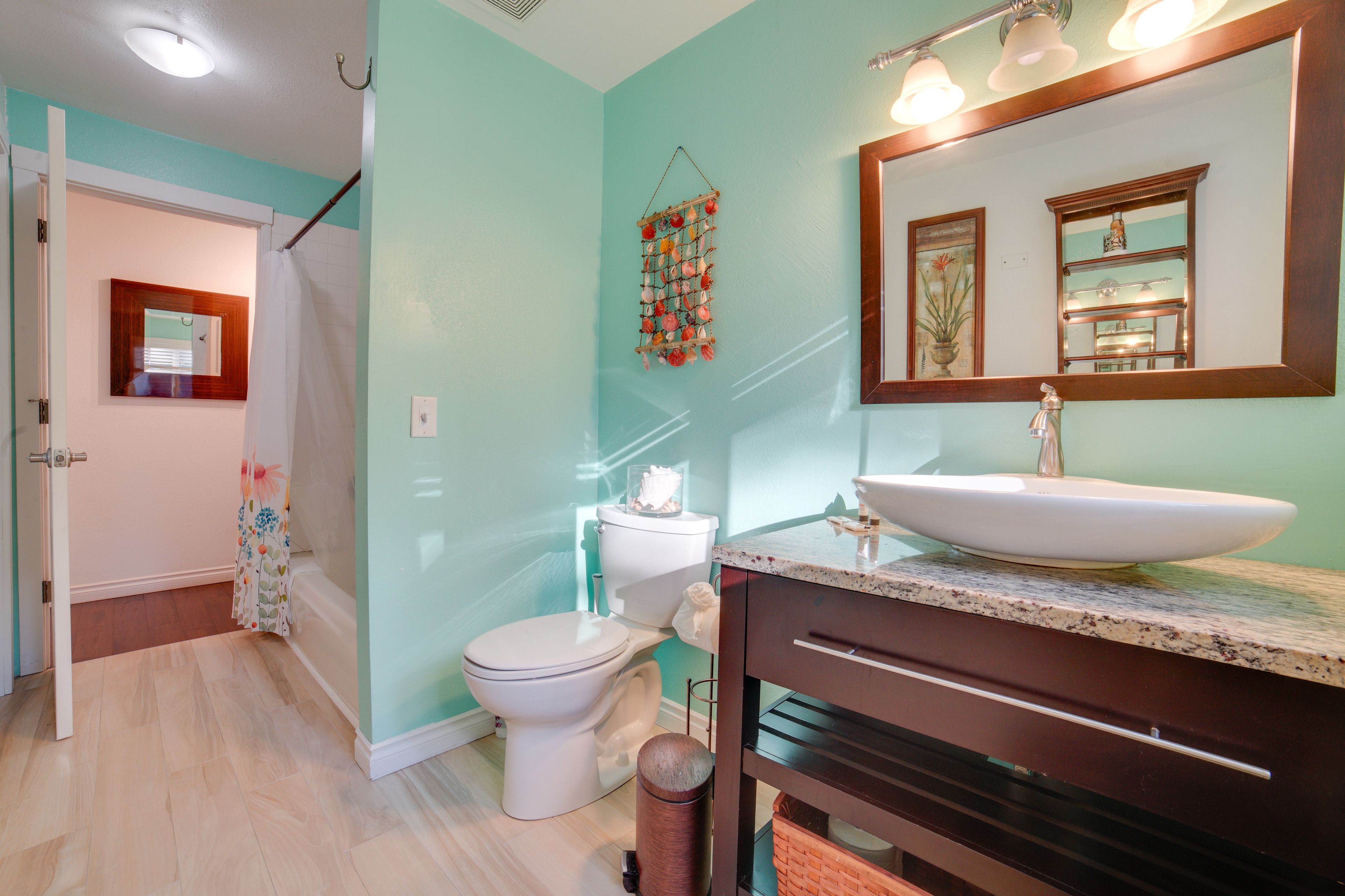 Bathroom | Towels Provided | Complimentary Toiletries