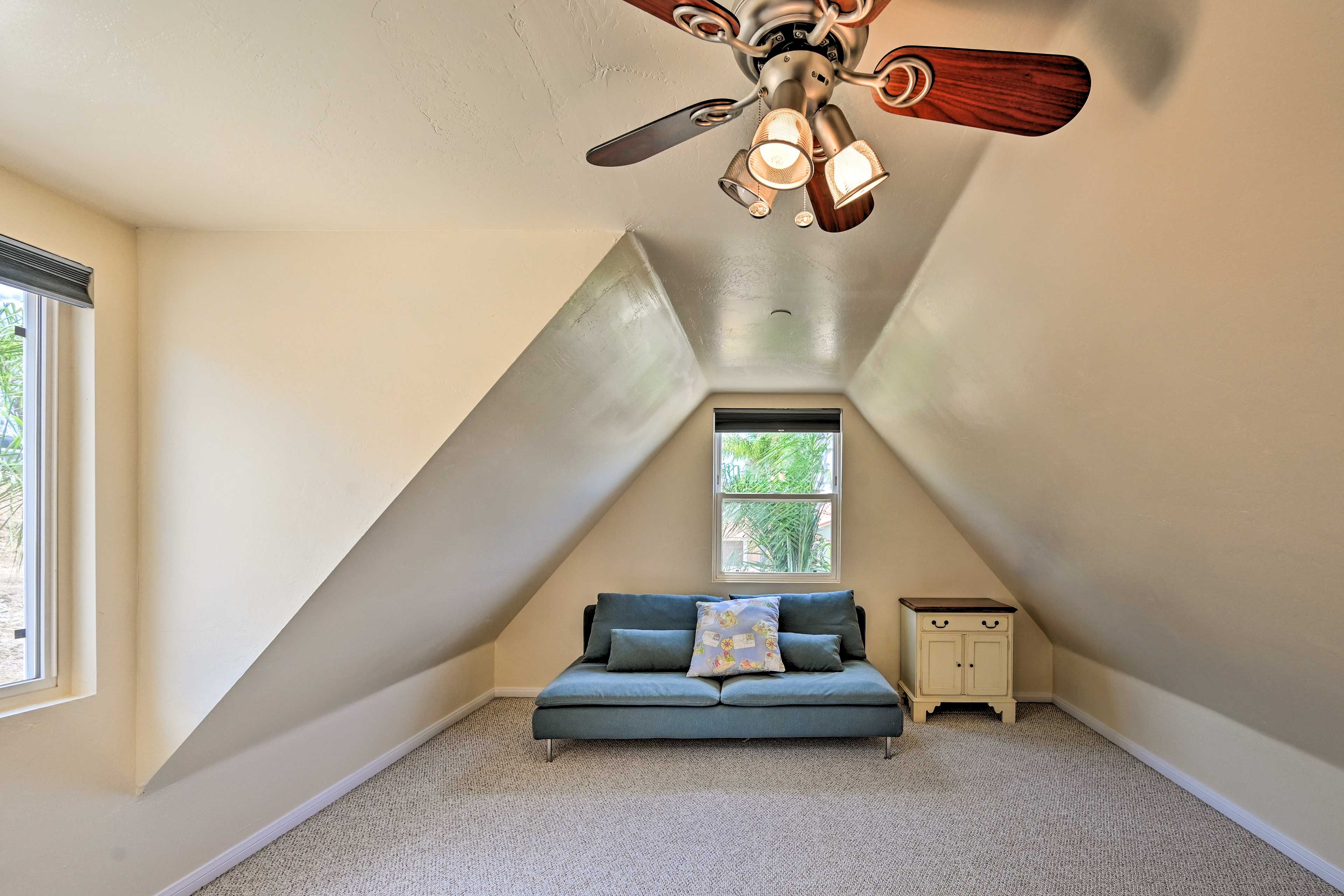 Bedroom 5 (Accessible Via Bedroom 4) | Futon