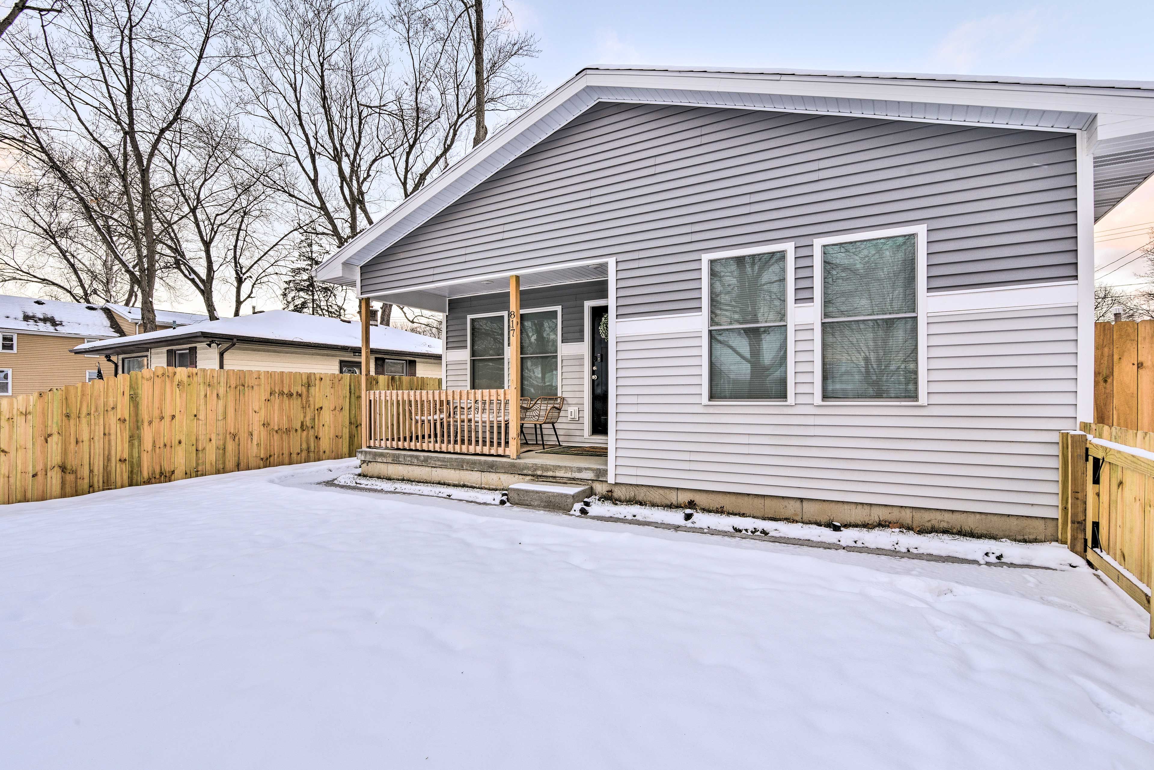 Home Exterior | Front | 1 Exterior Security Camera (Facing Out)