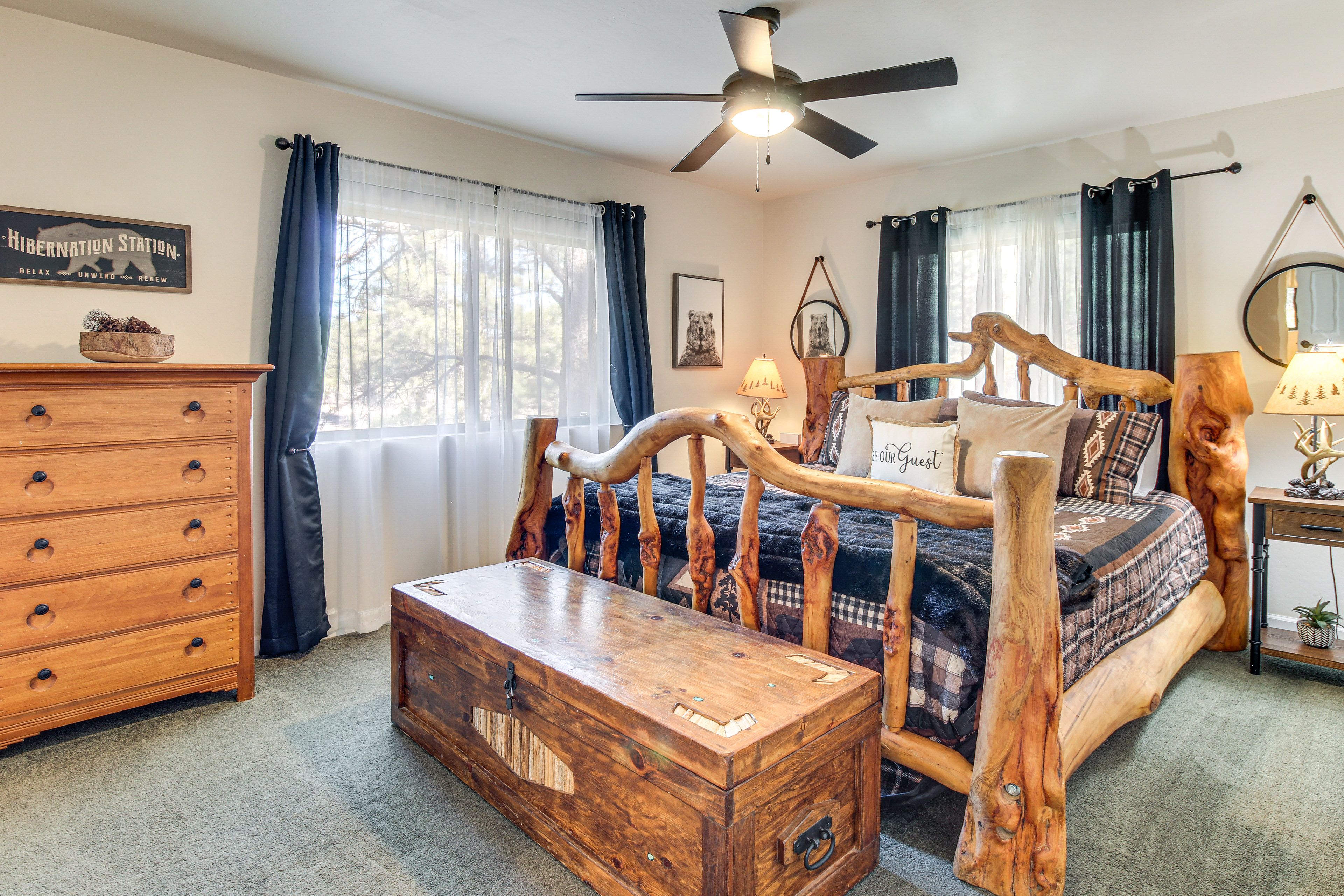 Bedroom 1 | Queen Bed | En-Suite Bathroom | 1st Floor