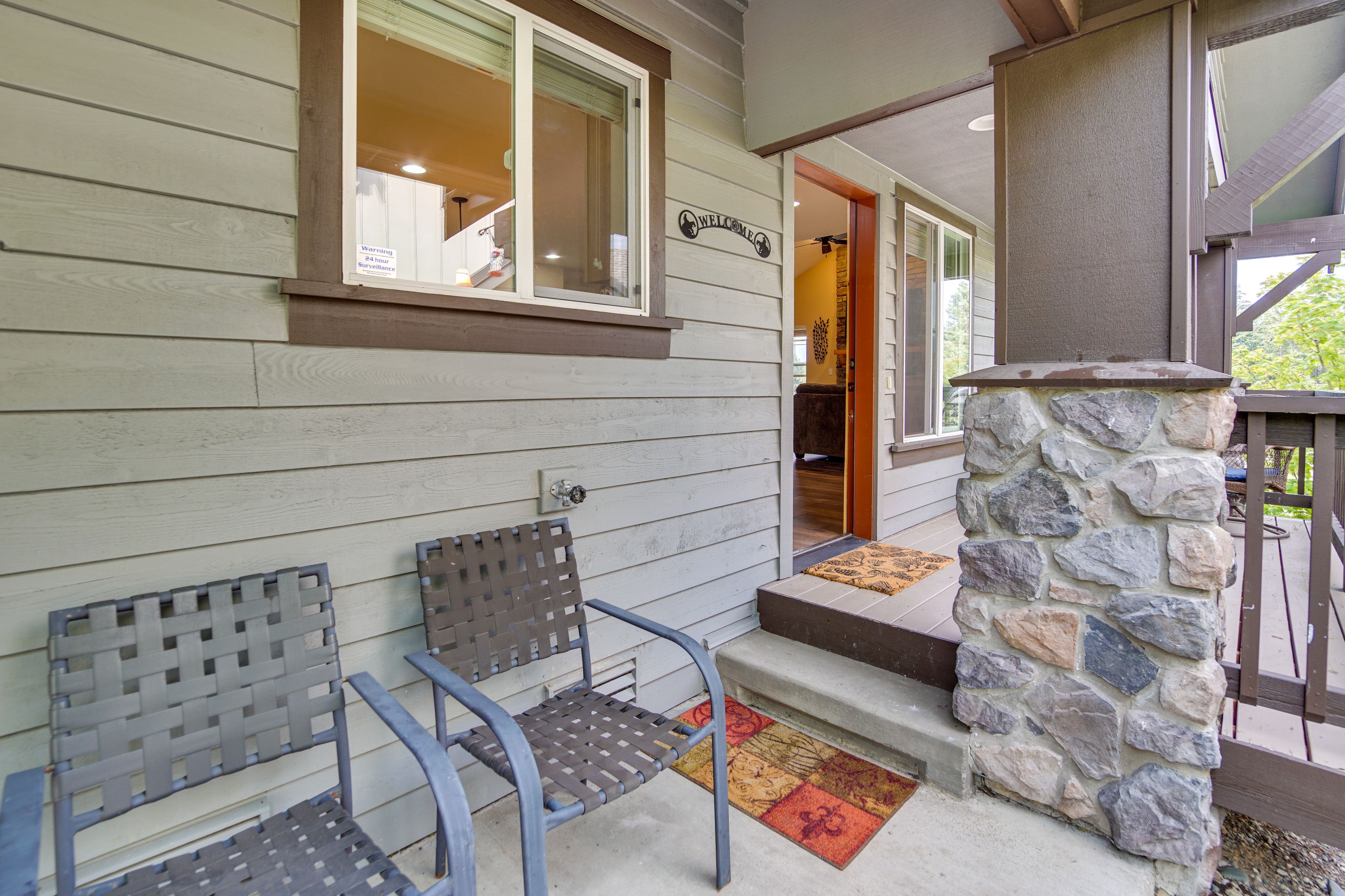 Furnished Patio