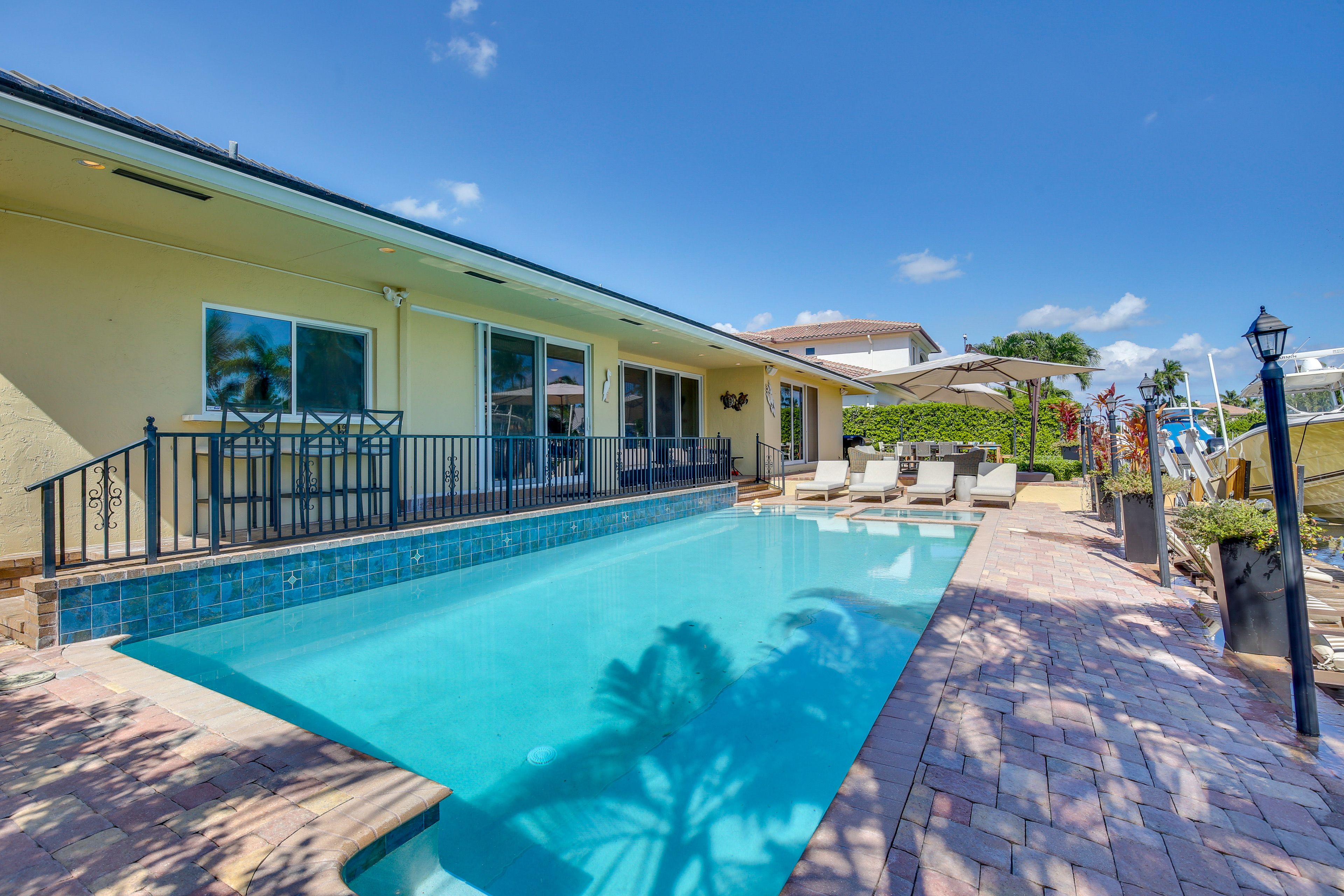 Private Pool & Hot Tub