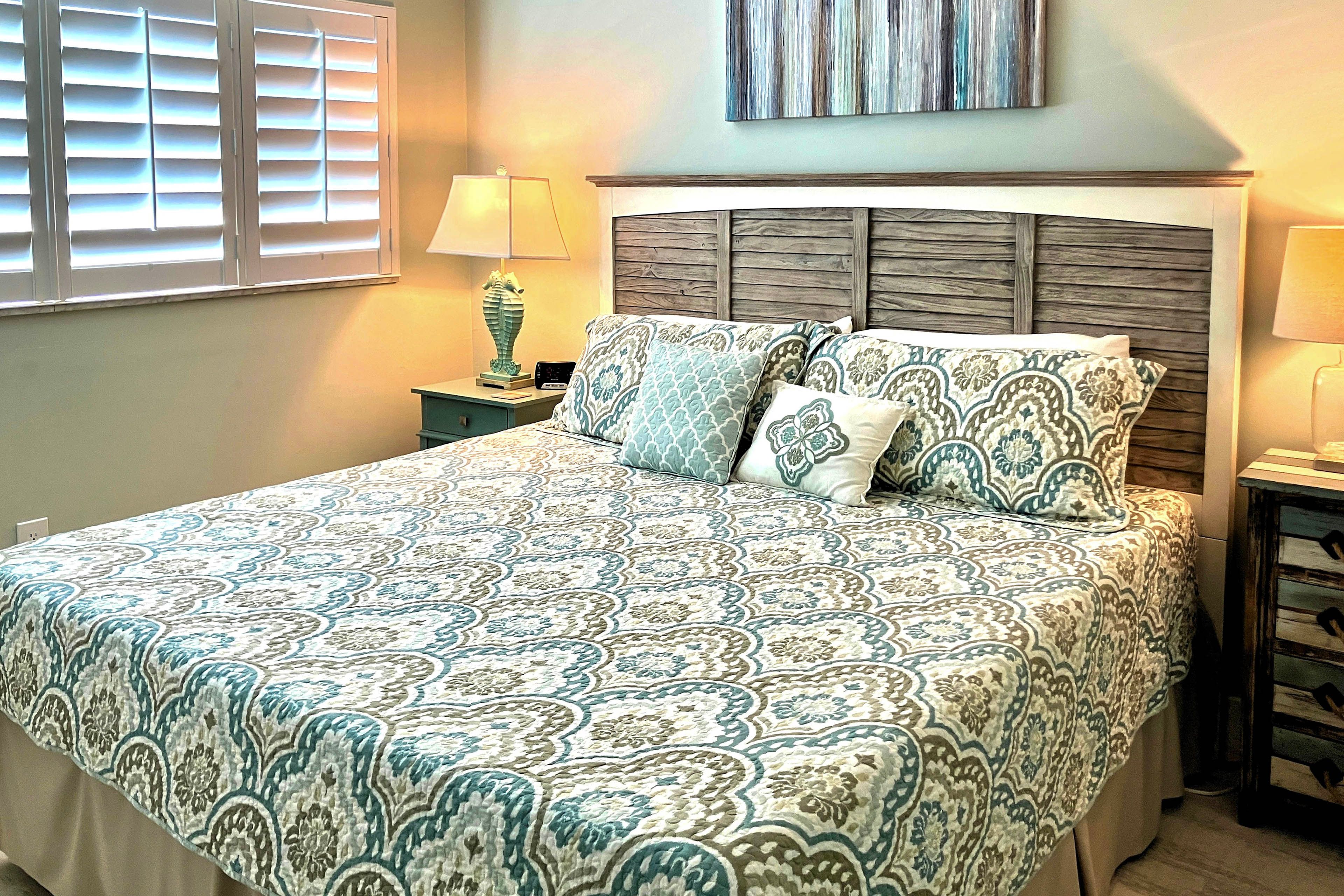 Bedroom 2 | Queen Bed | Linens Provided