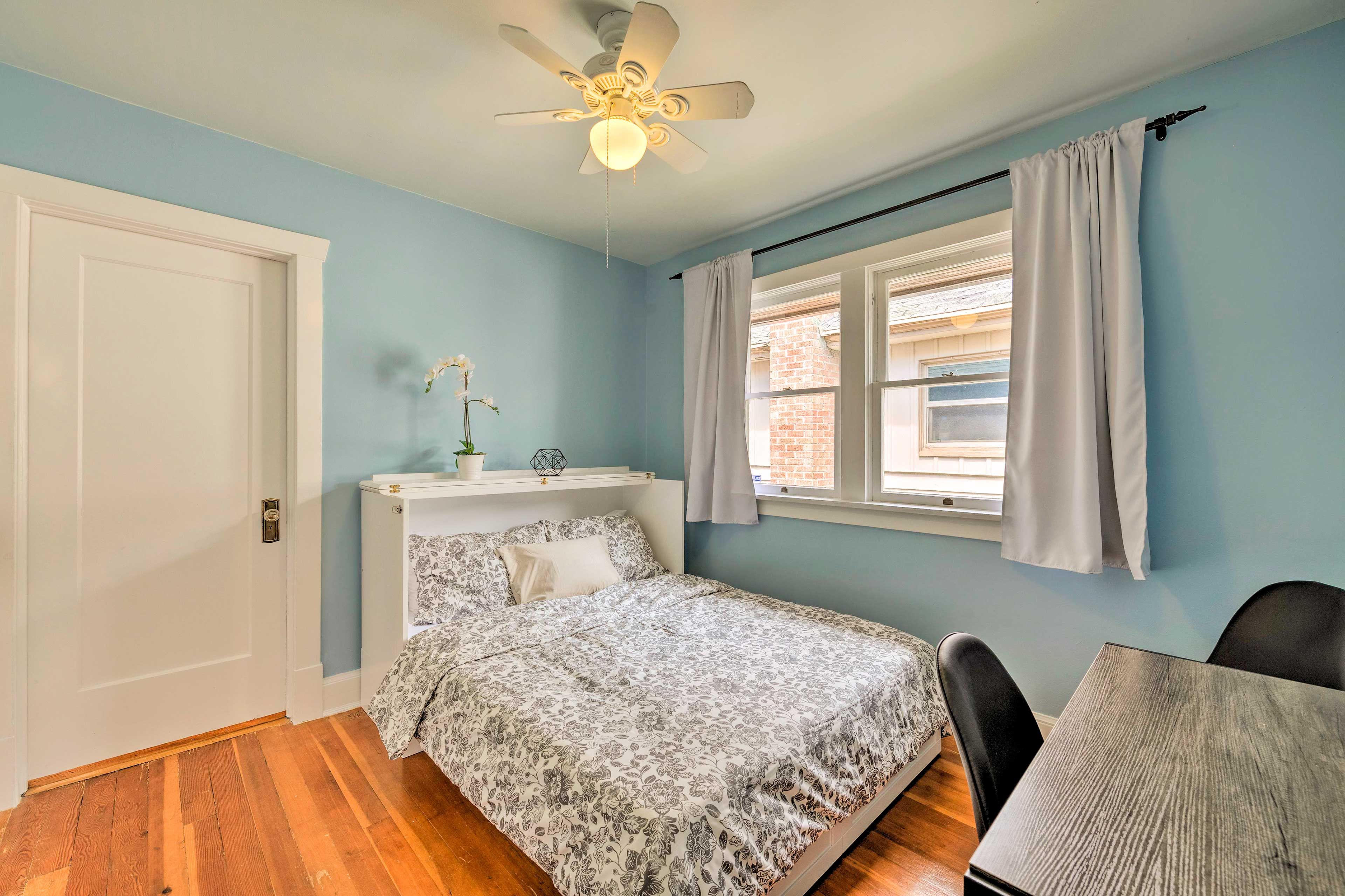 Bedroom 2 | Full Bed | Desk | Hangers