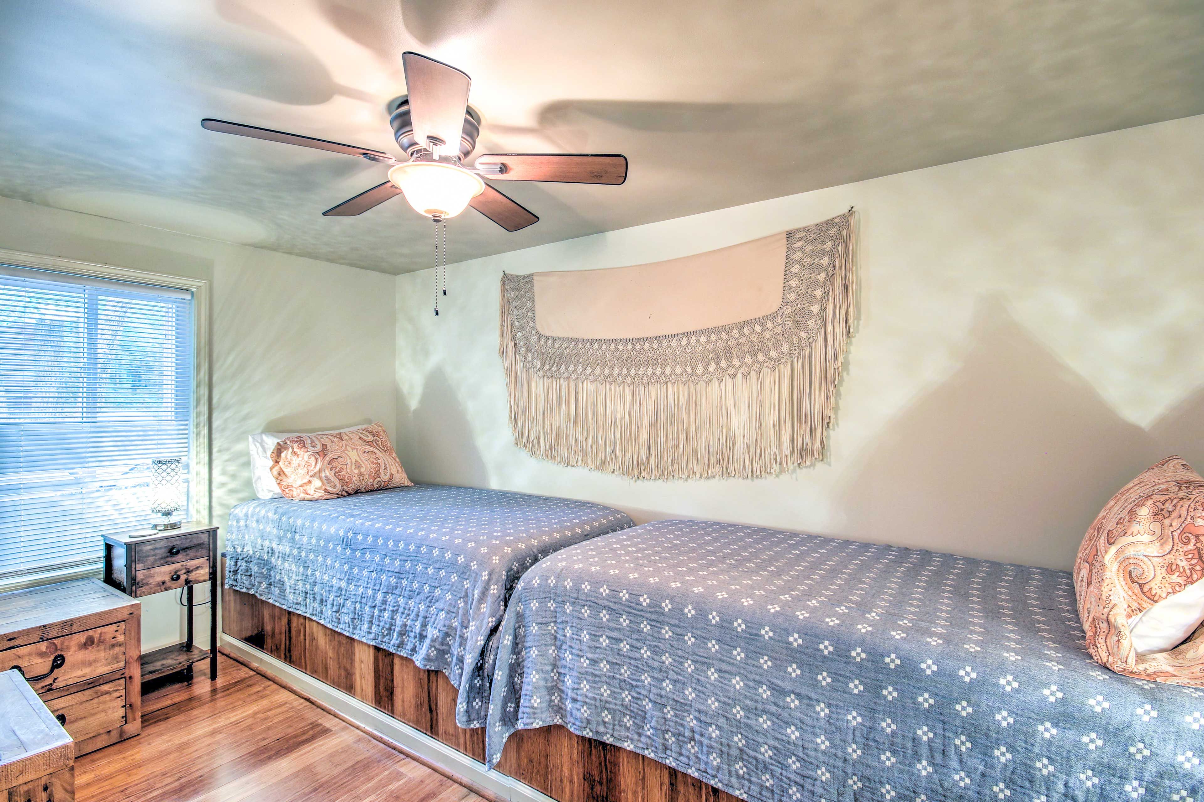 Bedroom 3 | 2 Twin Beds