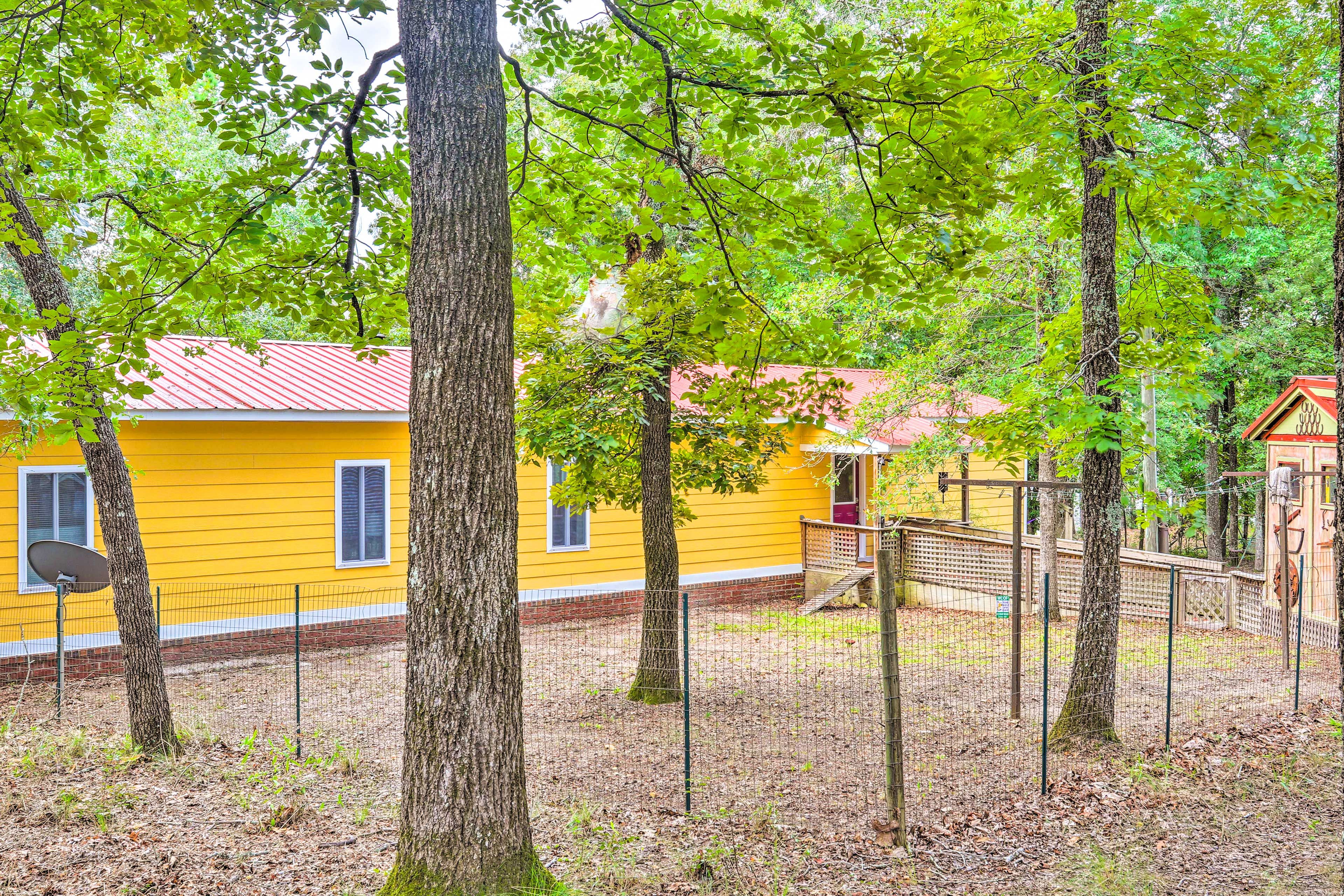 Front Exterior | Ramp