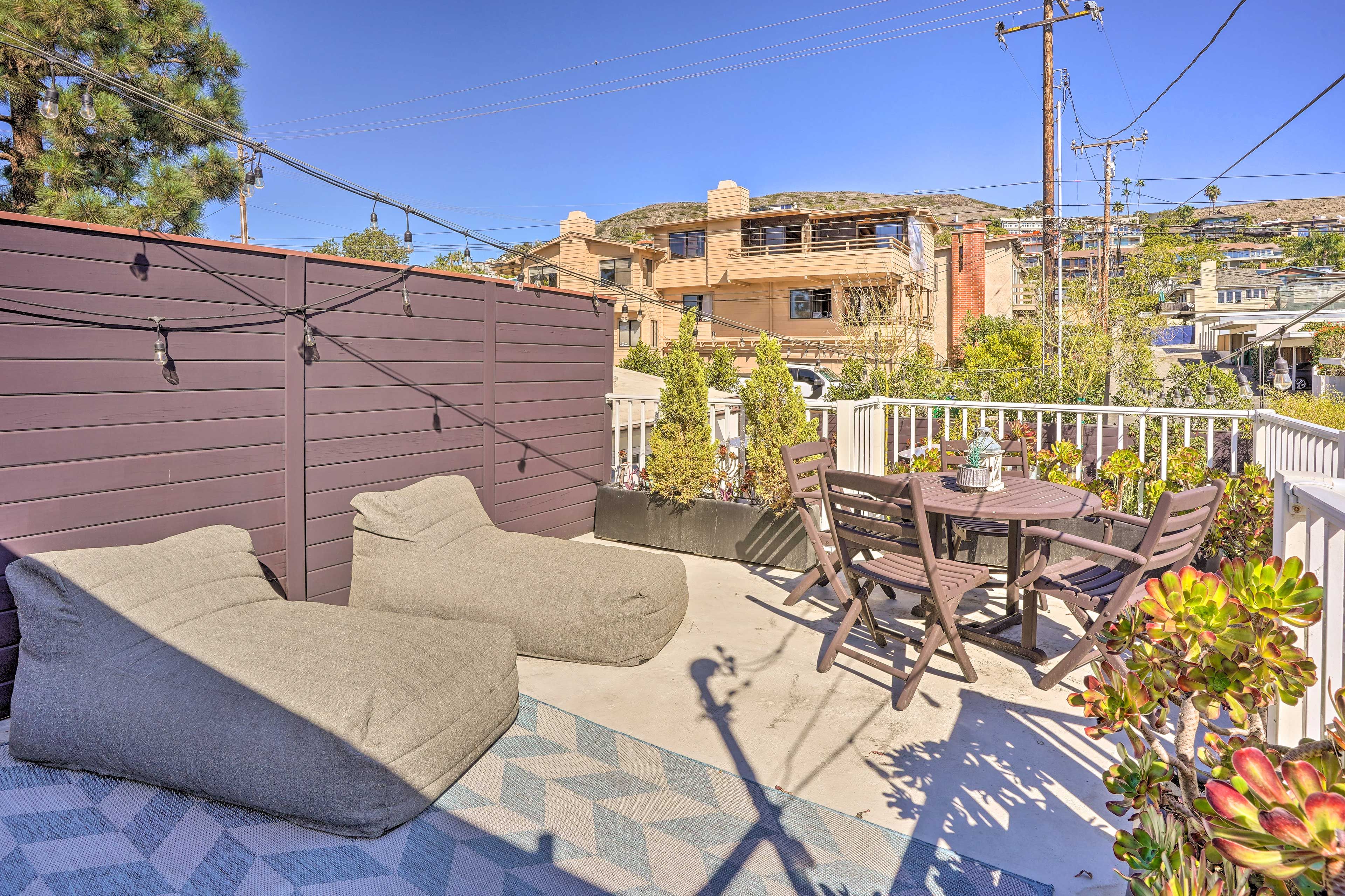 Laguna Beach Vacation Rental | 2BR | 2BA | 1,545 Sq Ft | Stairs Required
