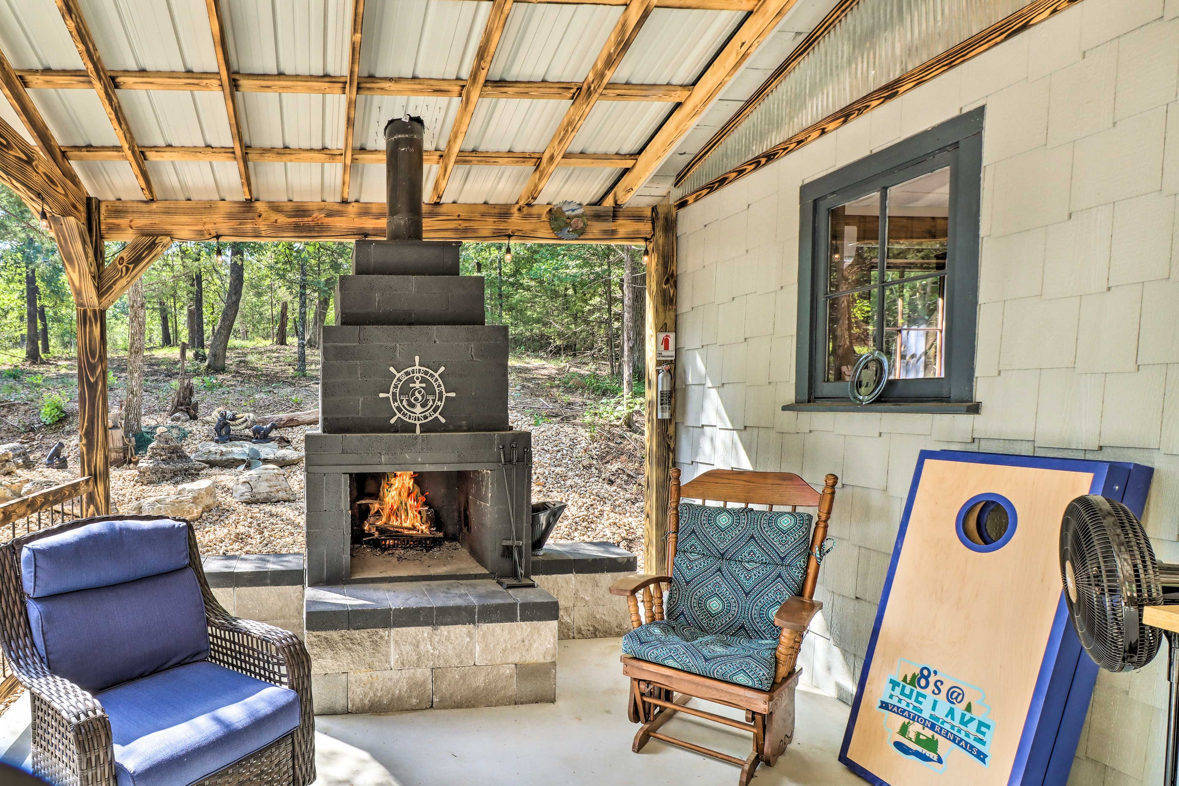 Patio | Hammock | Dining Set | Gas Grill | Blackstone Grill