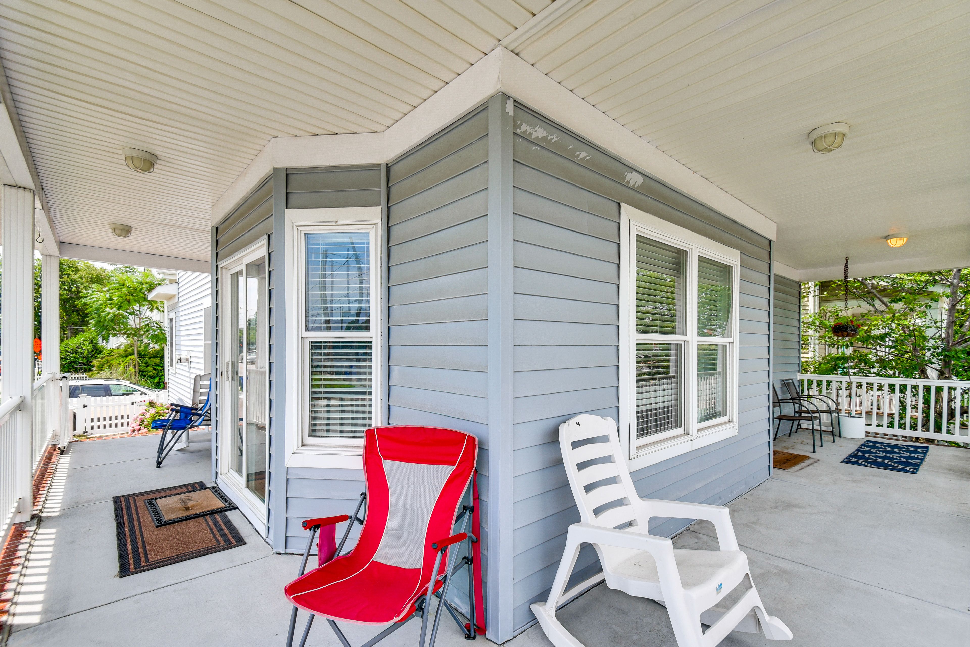 Covered Patio | Outdoor Seating