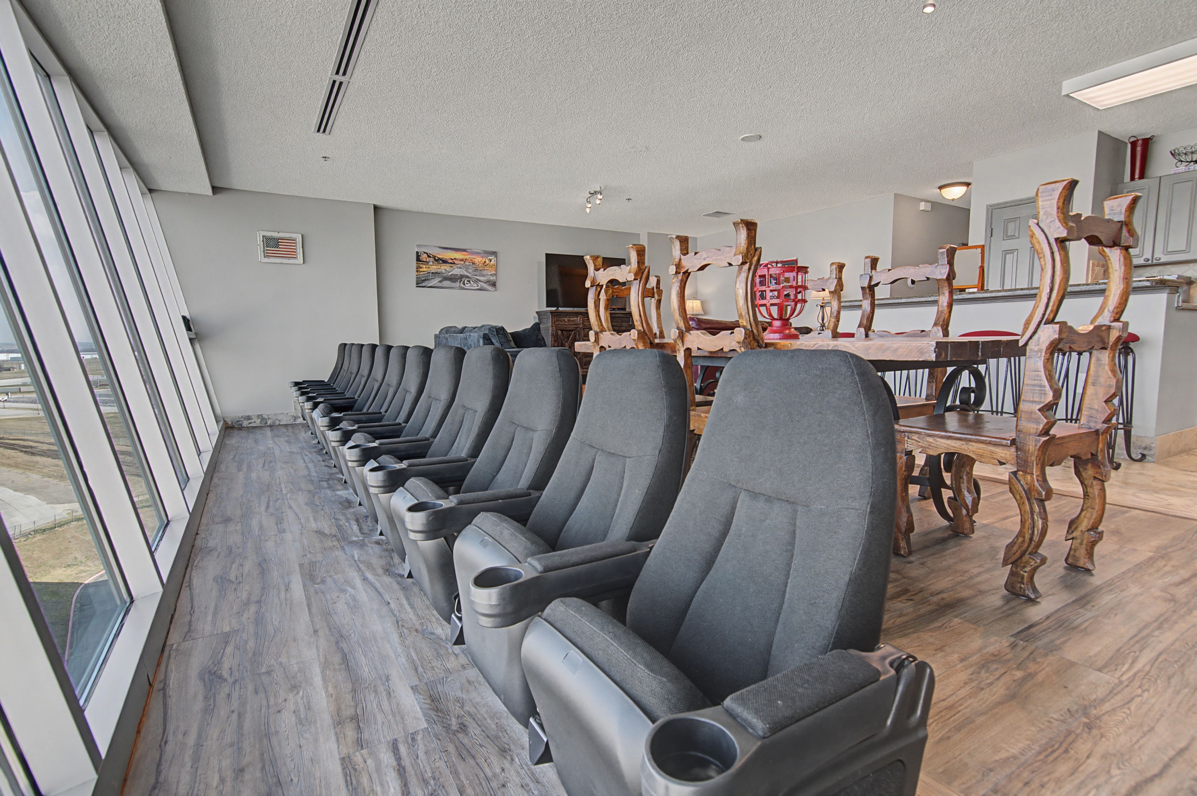 Living Room | Smart TV | Free WiFi | 2 Sleeper Sofas