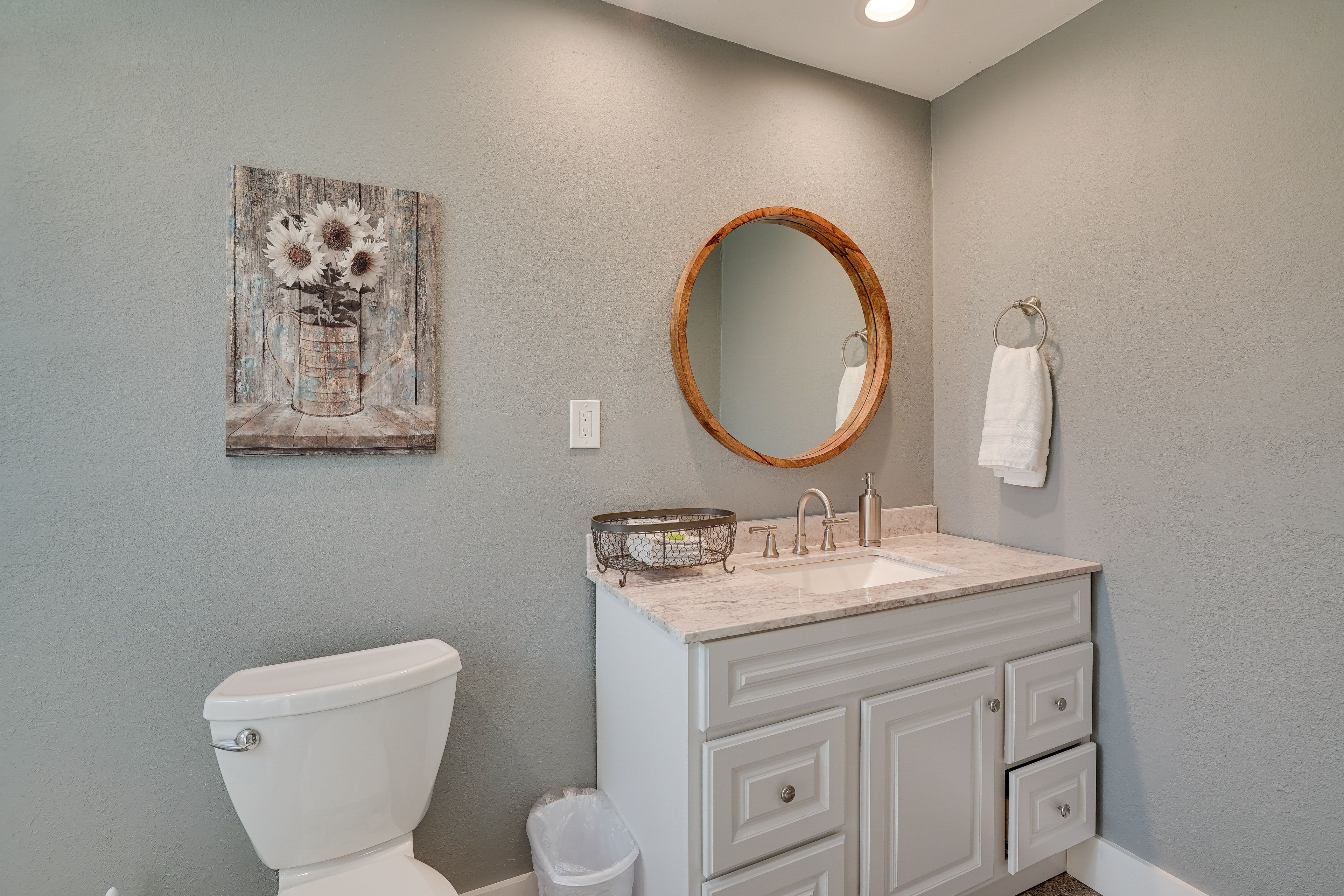 Full Bathroom