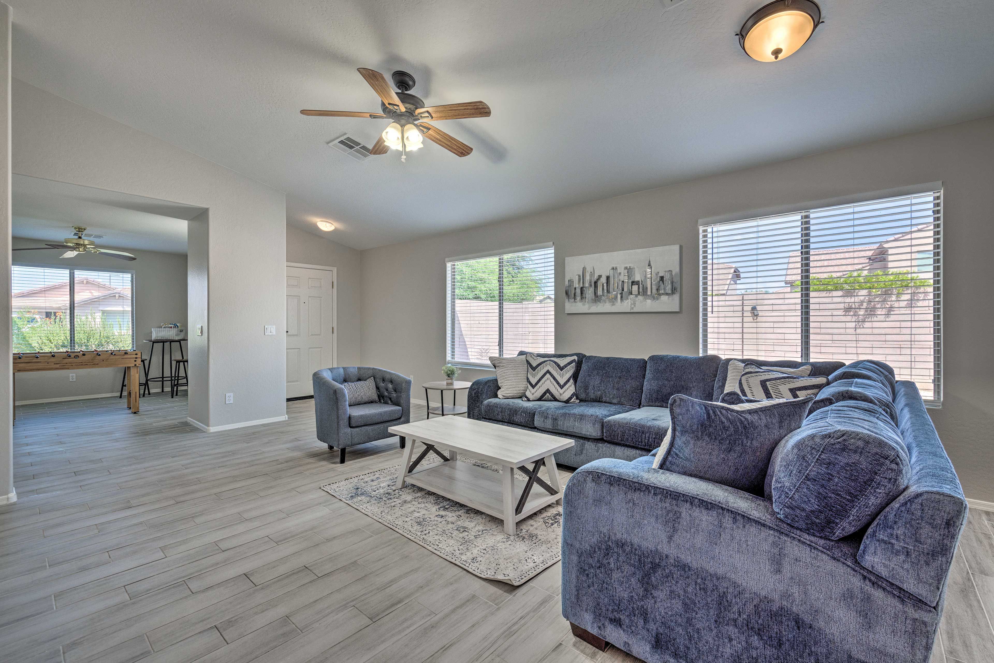 Living Room | Smart TV