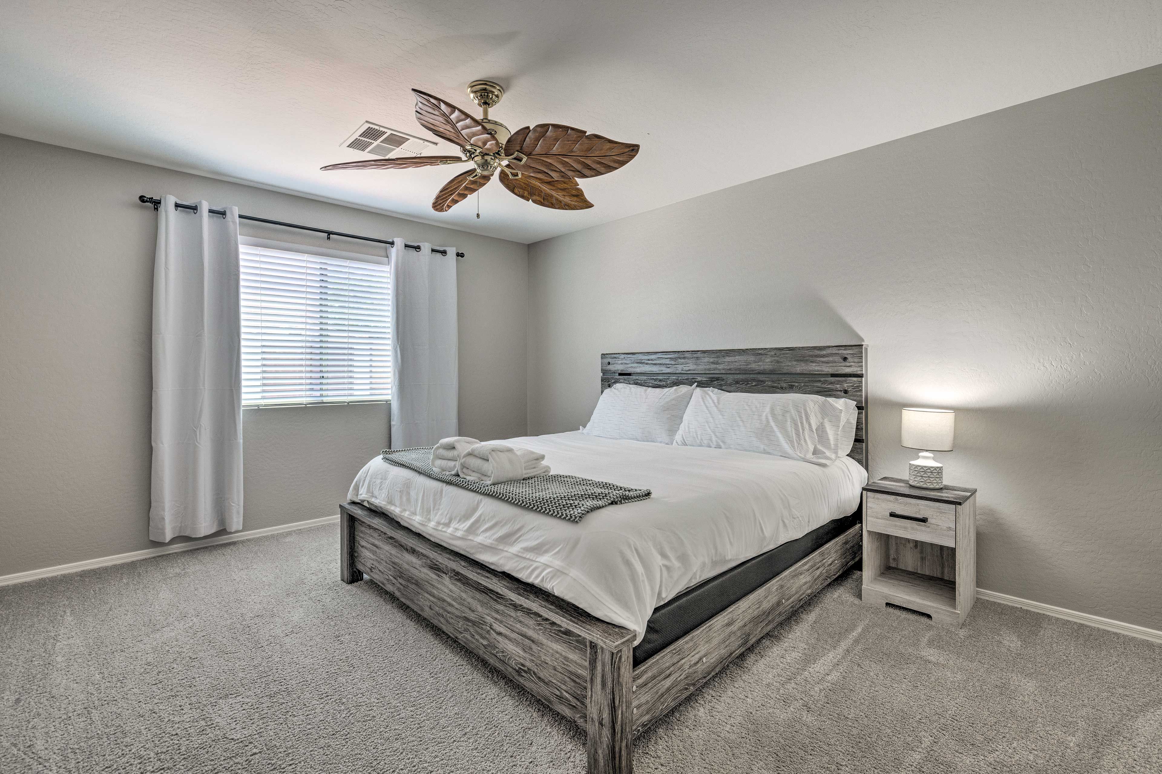 Bedroom 1 | King Bed | En-Suite Bathroom