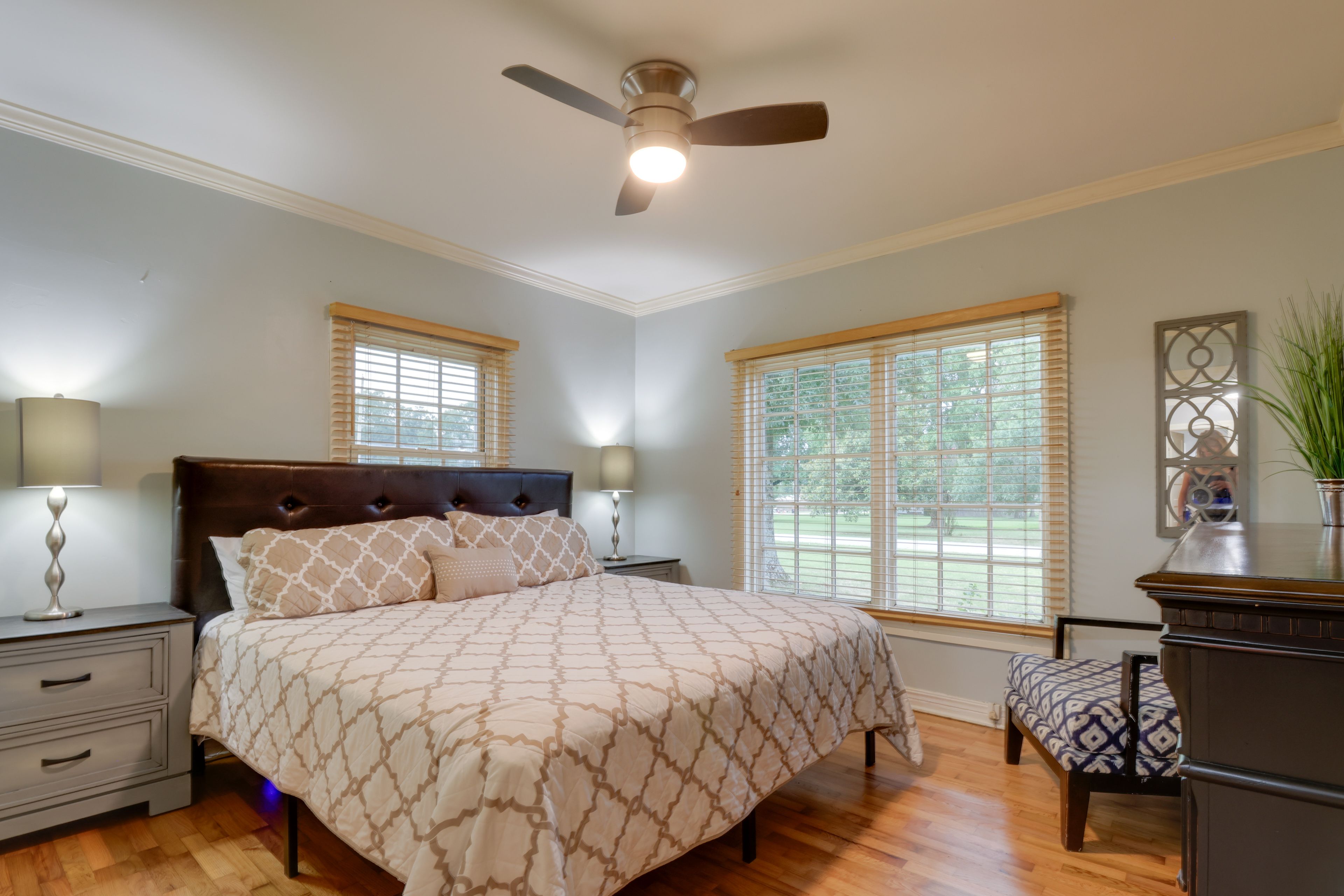 Bedroom 2 | King Bed