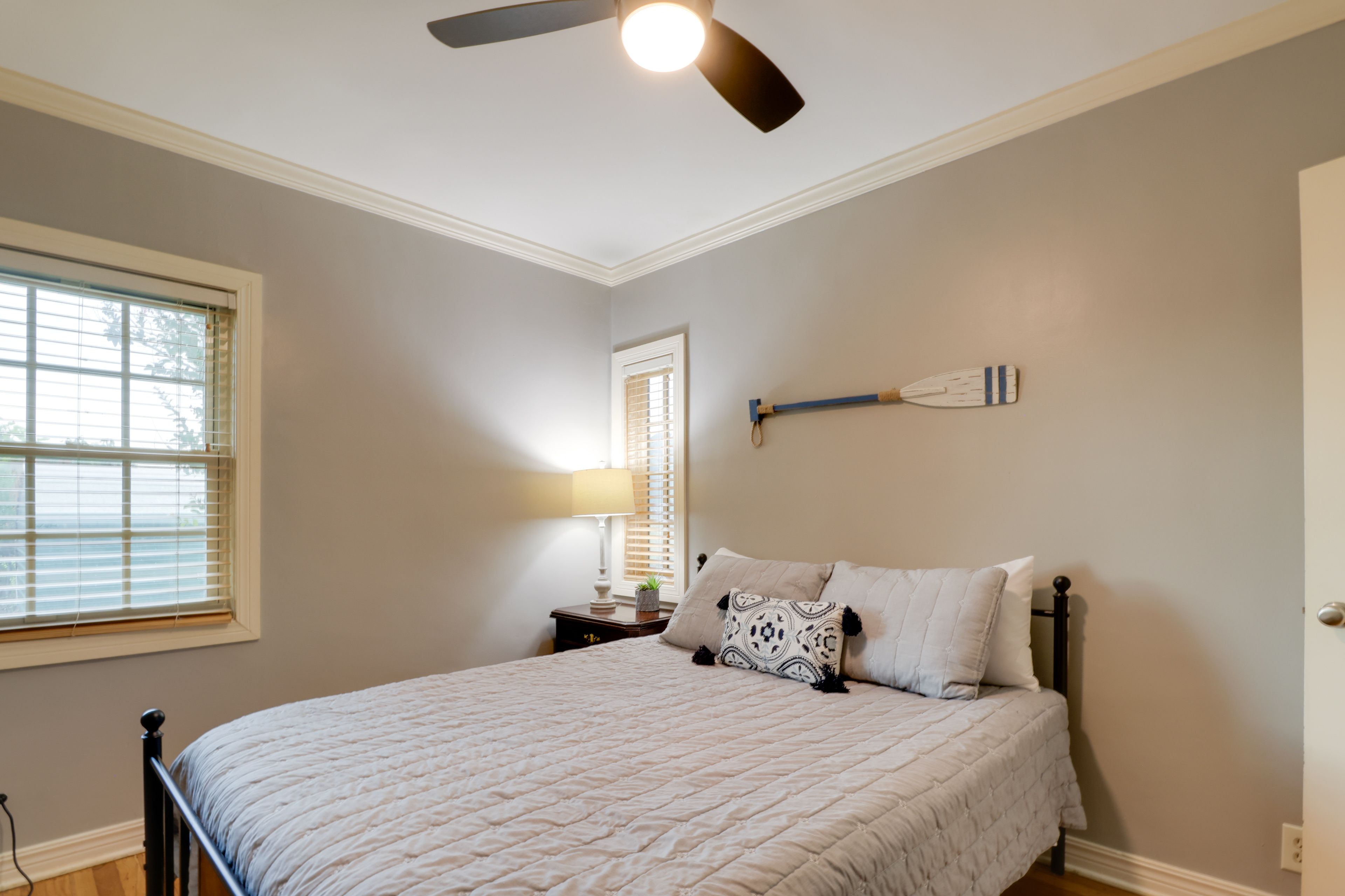 Bedroom 3 | Queen Bed