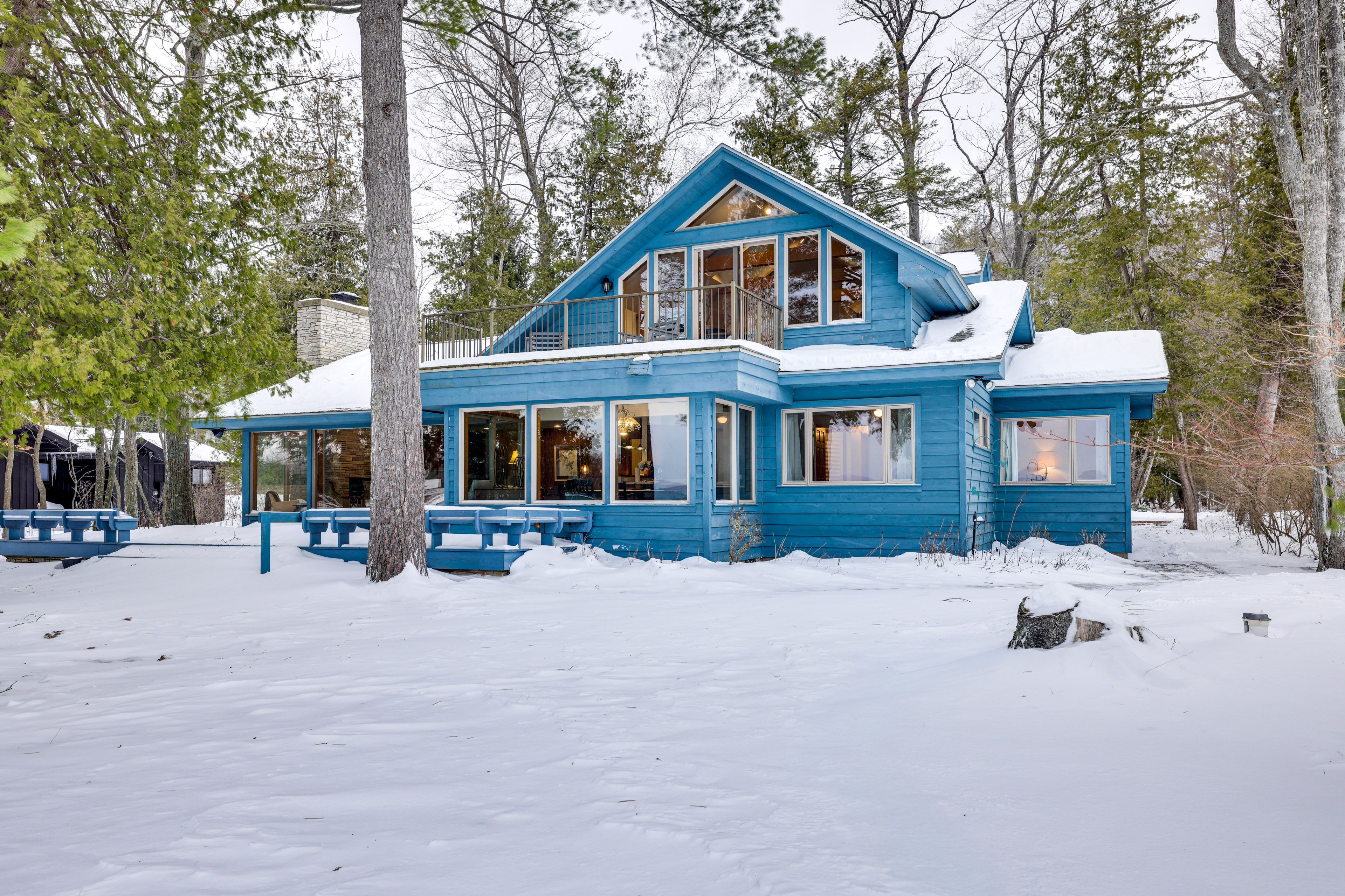 Backyard | Lake Access