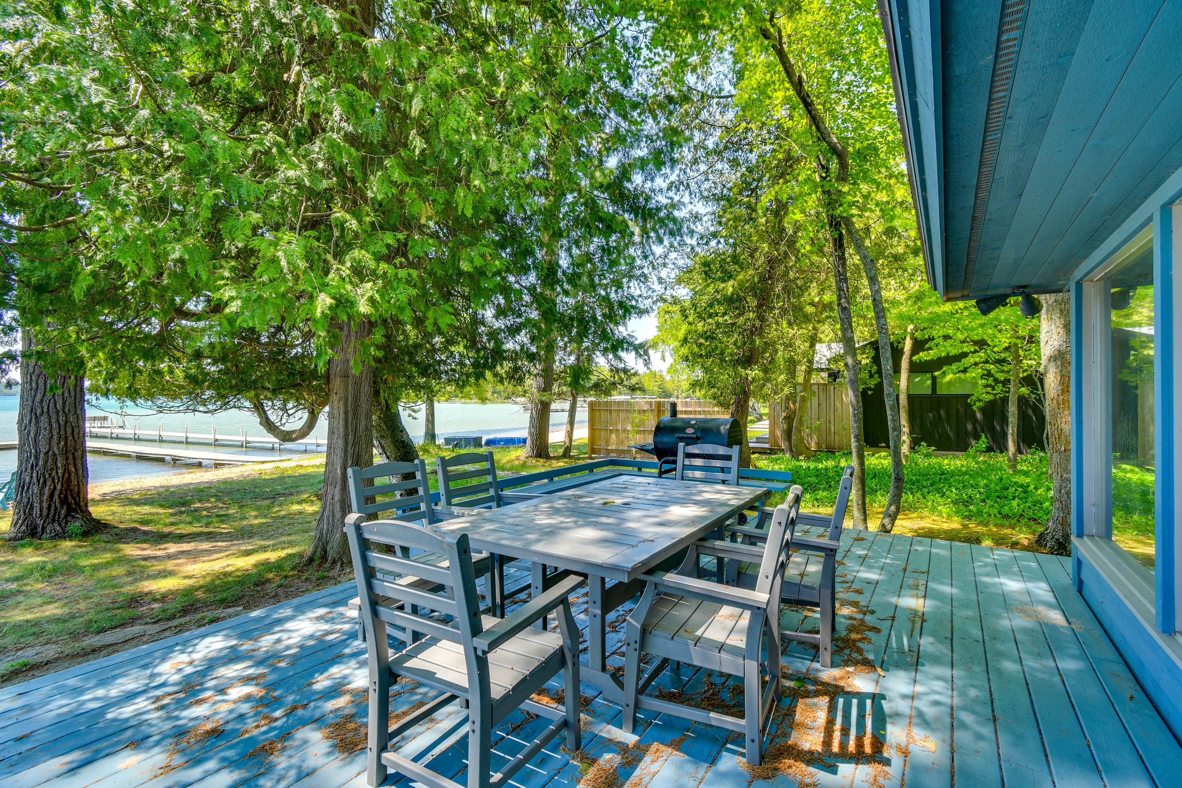 Deck | Gas Grill