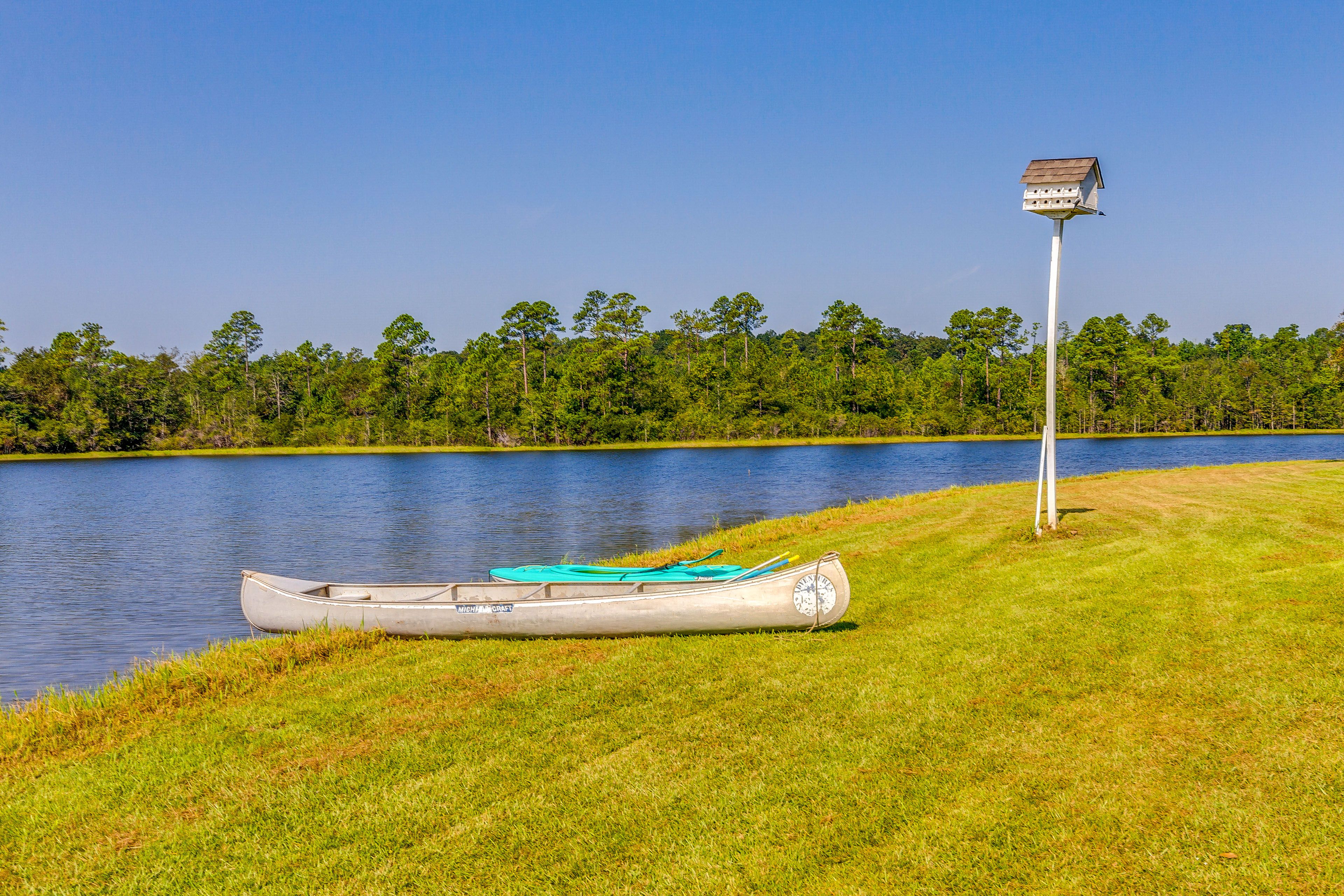 Pitnic Lake | Direct Access | Kayak & Canoe Provided