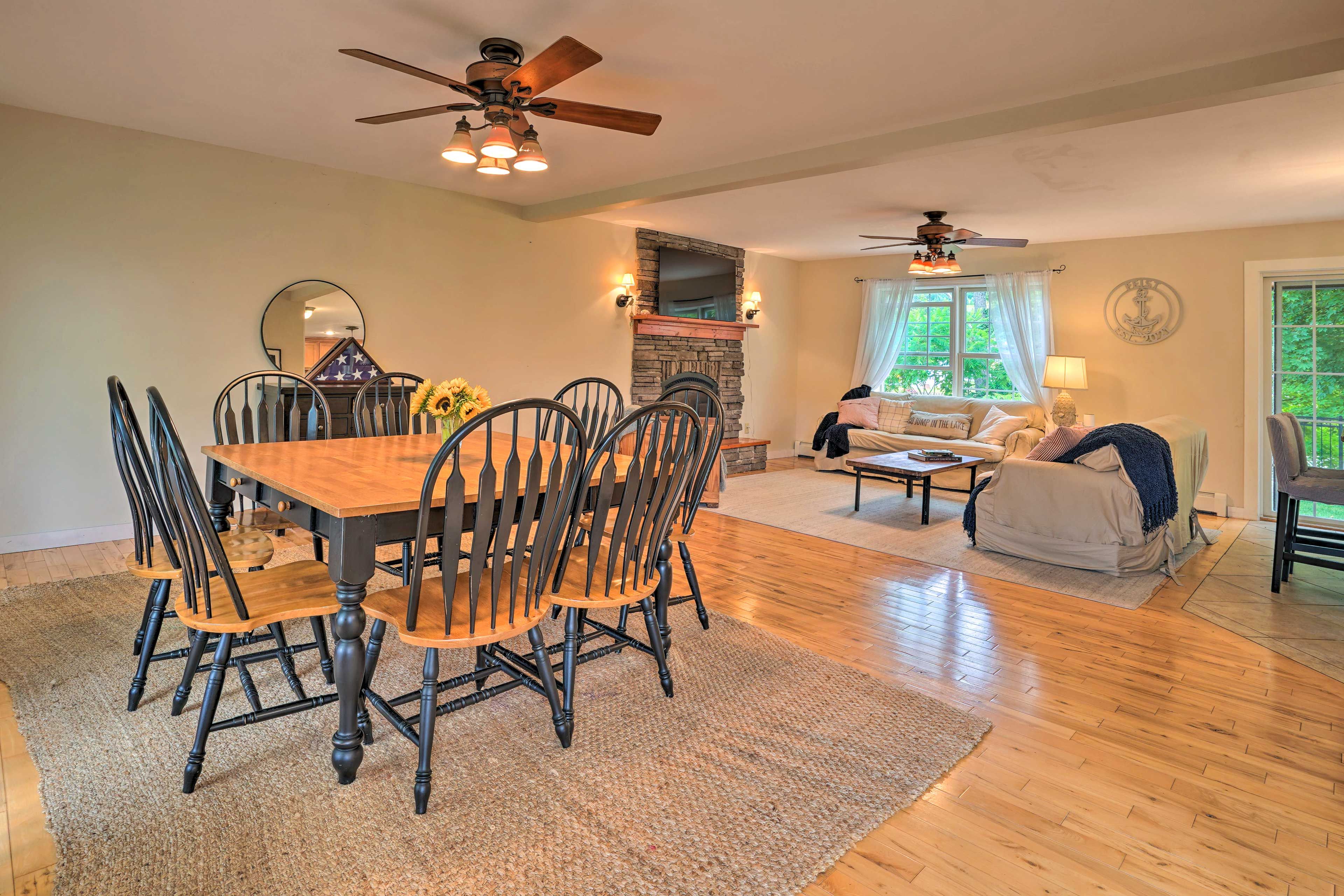 Dining Area | Dishware & Flatware Provided | 1st Floor