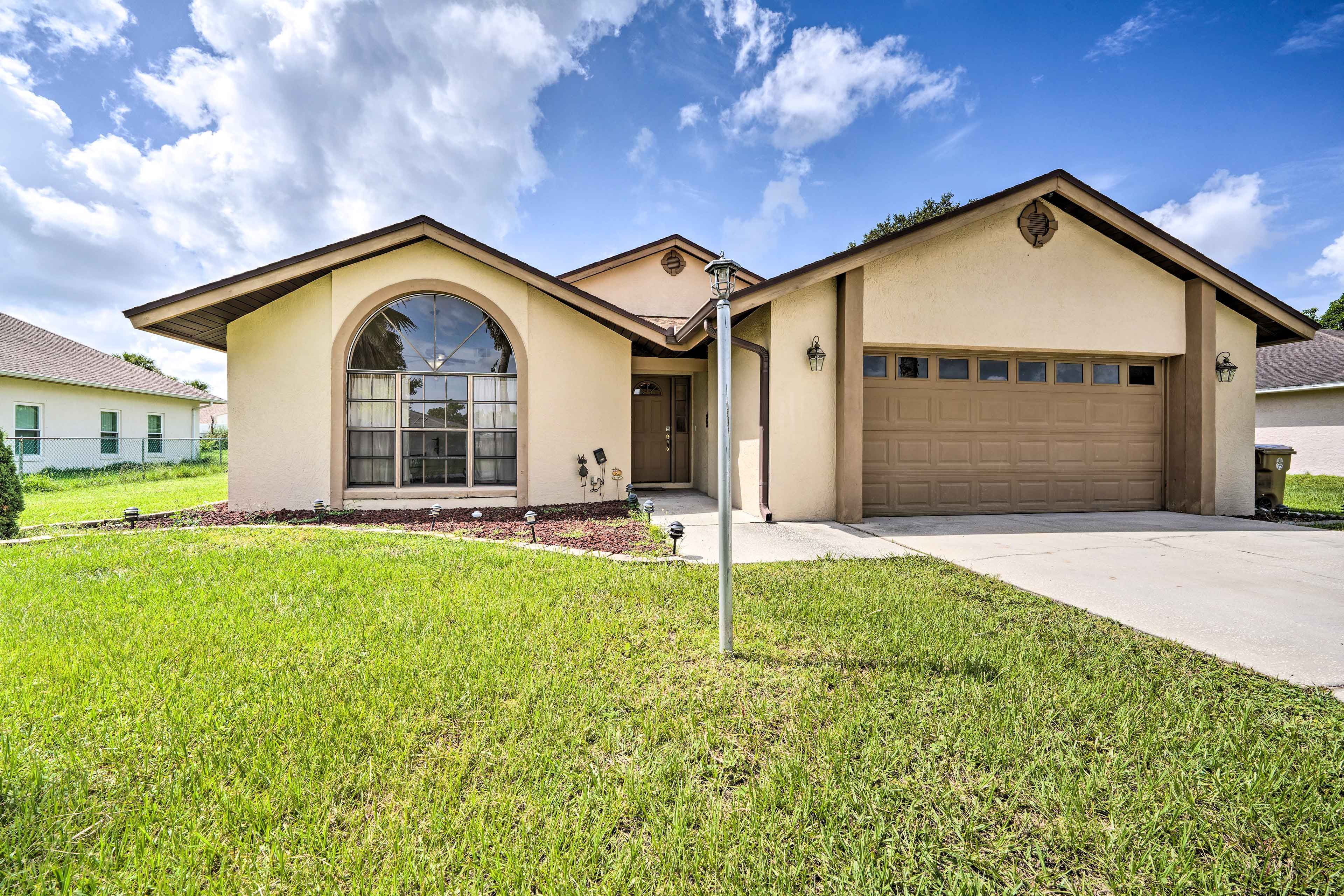 Property Exterior | Driveway (3 Vehicles) | Free Street Parking