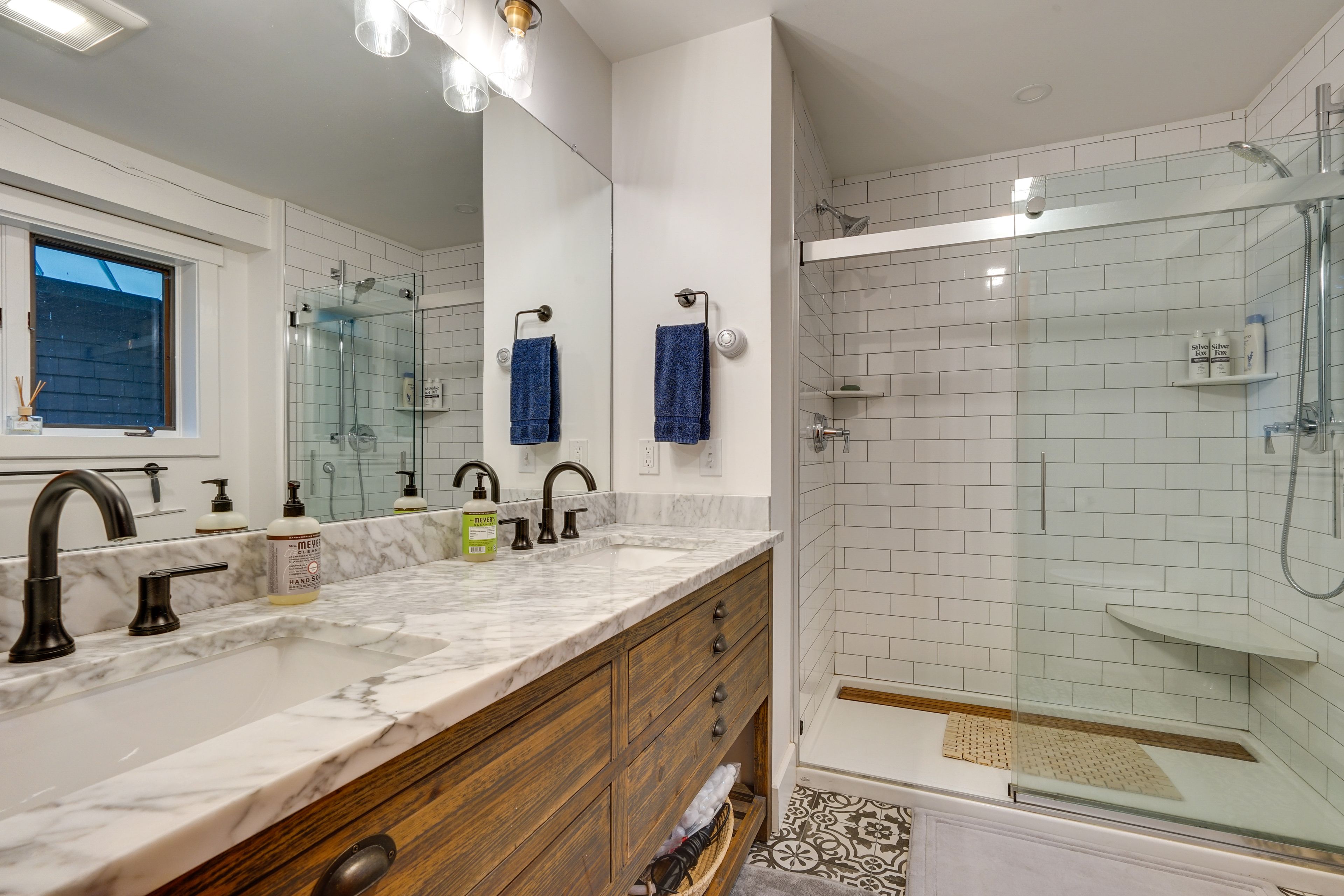 En-Suite Bathroom