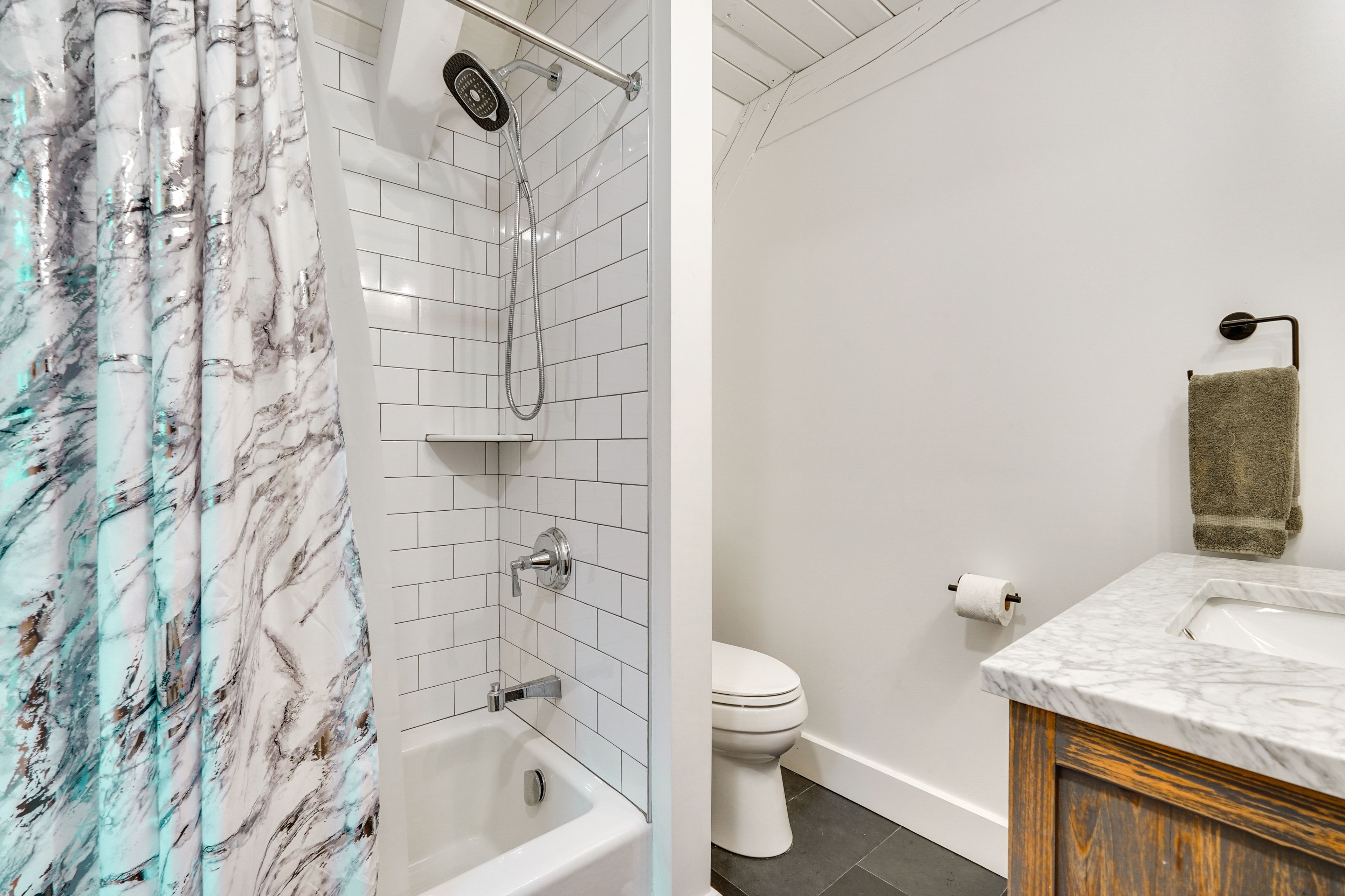 En-Suite Bathroom