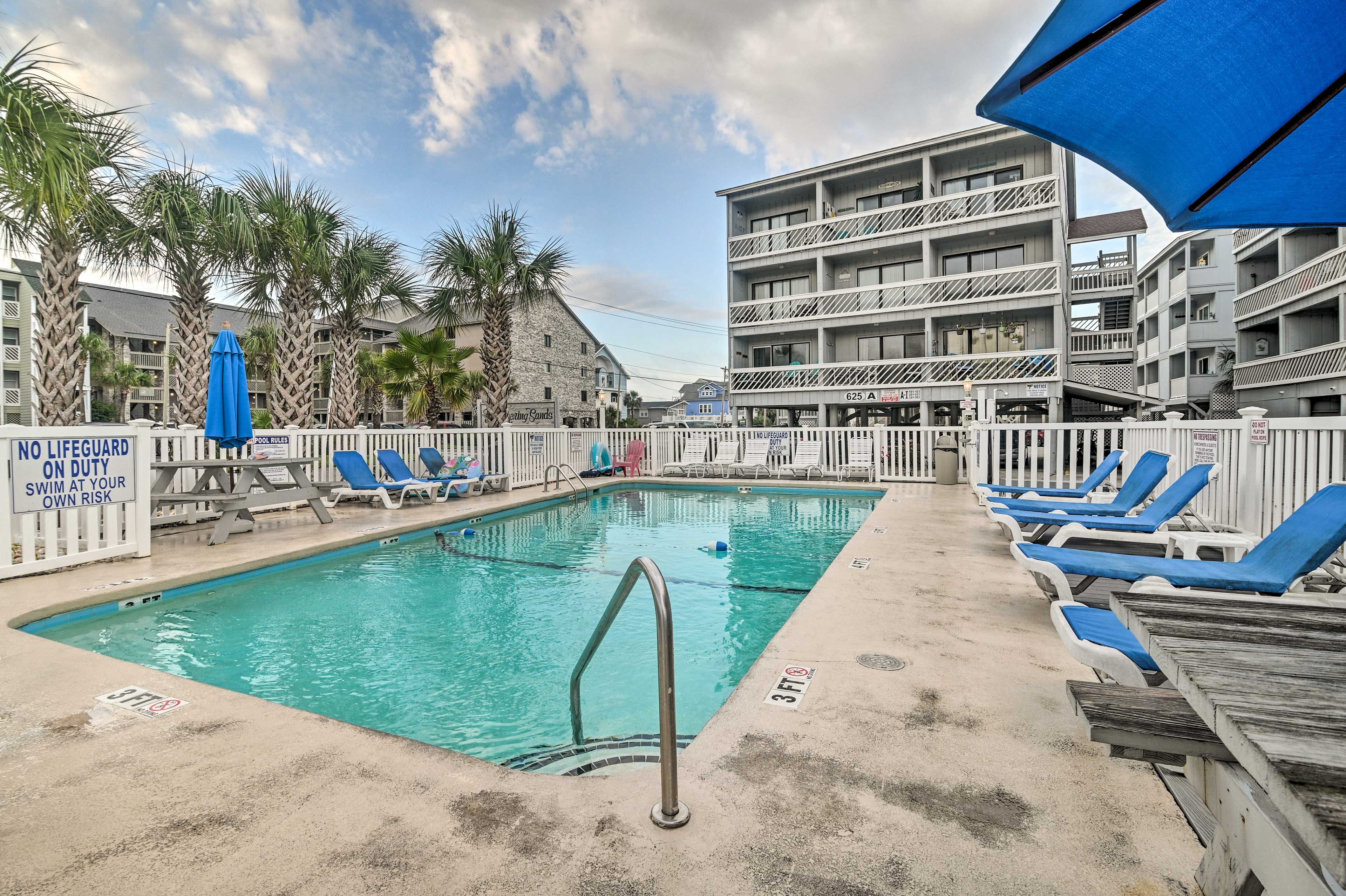 Community Outdoor Pool