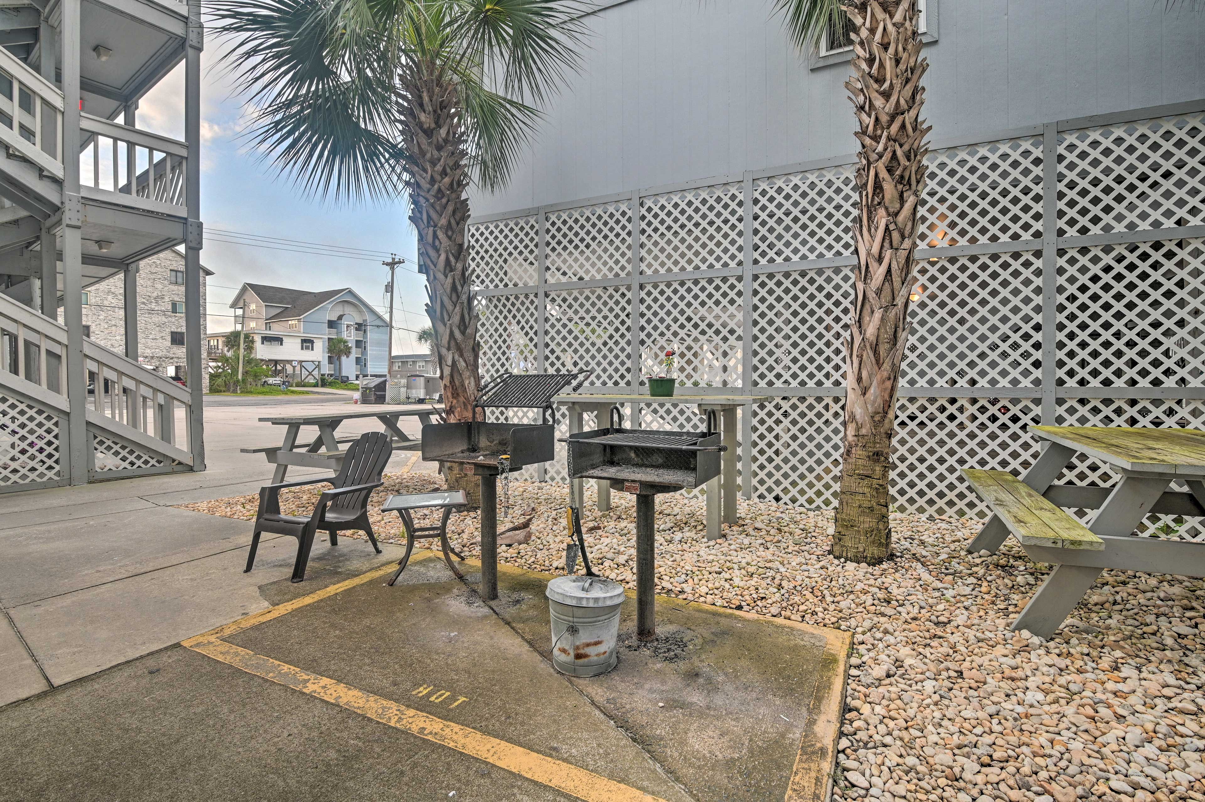 Community Grill/Picnic Area
