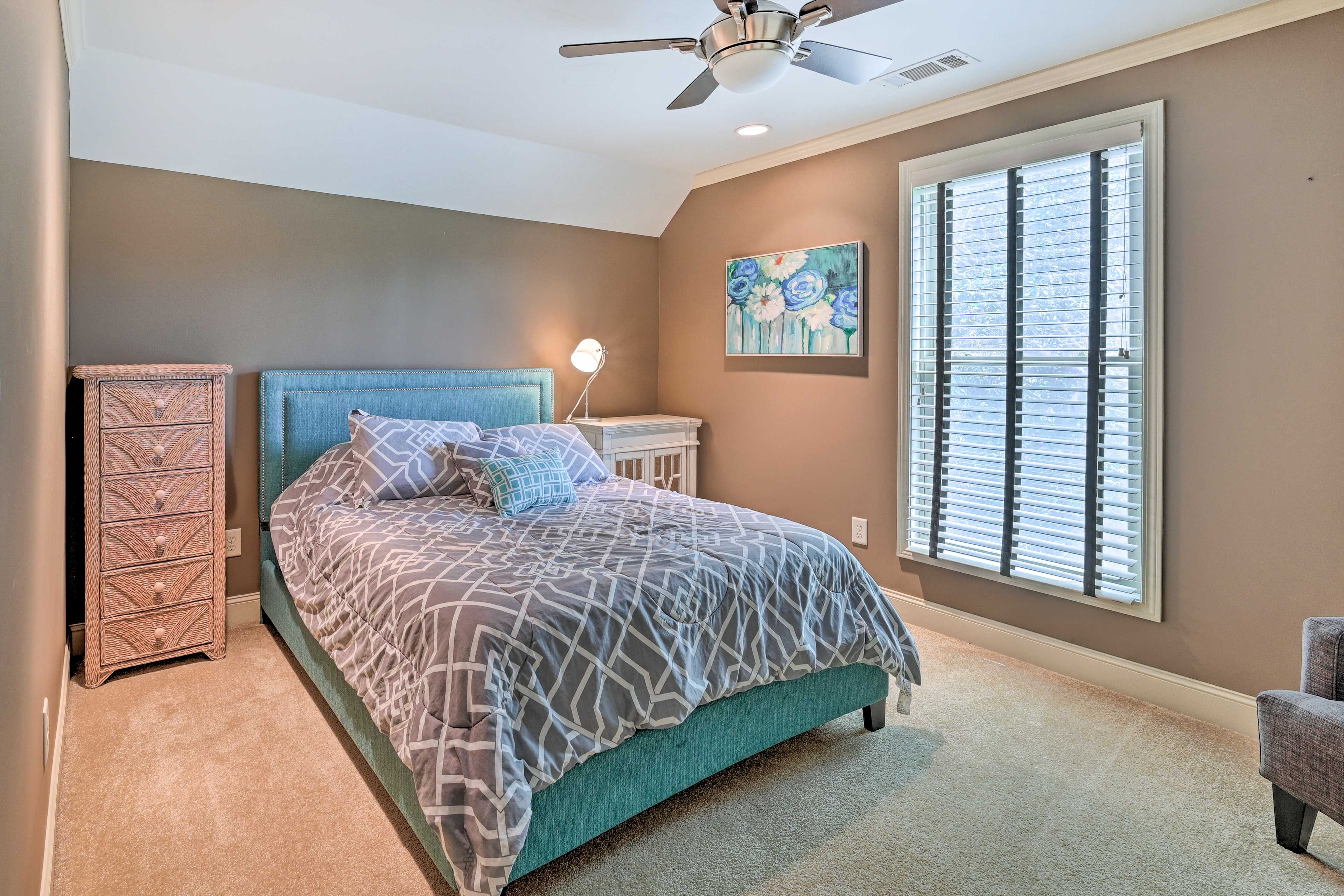 Bedroom 6 | Queen Bed | 3rd Level