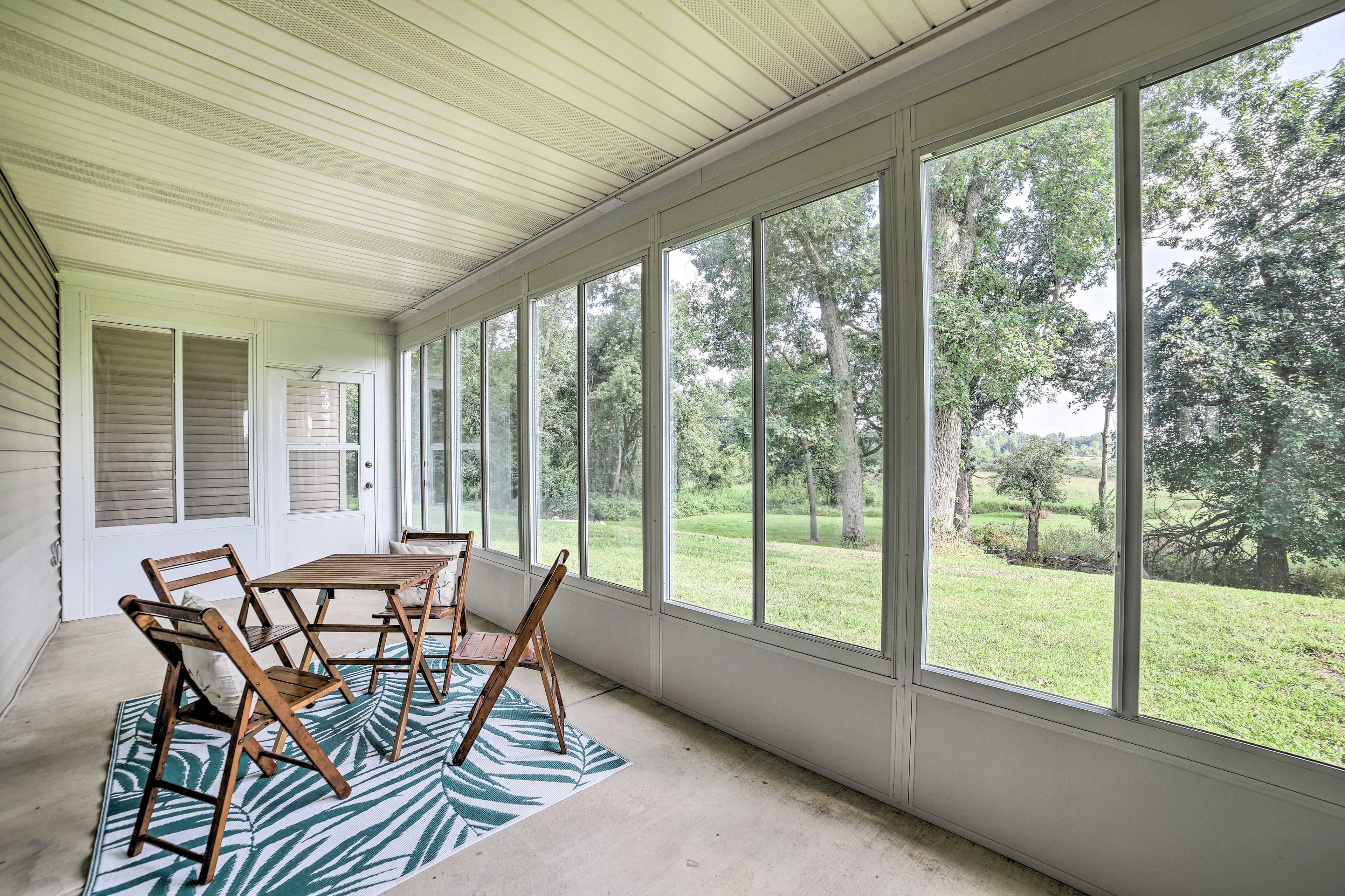 Sunroom | Dining Area