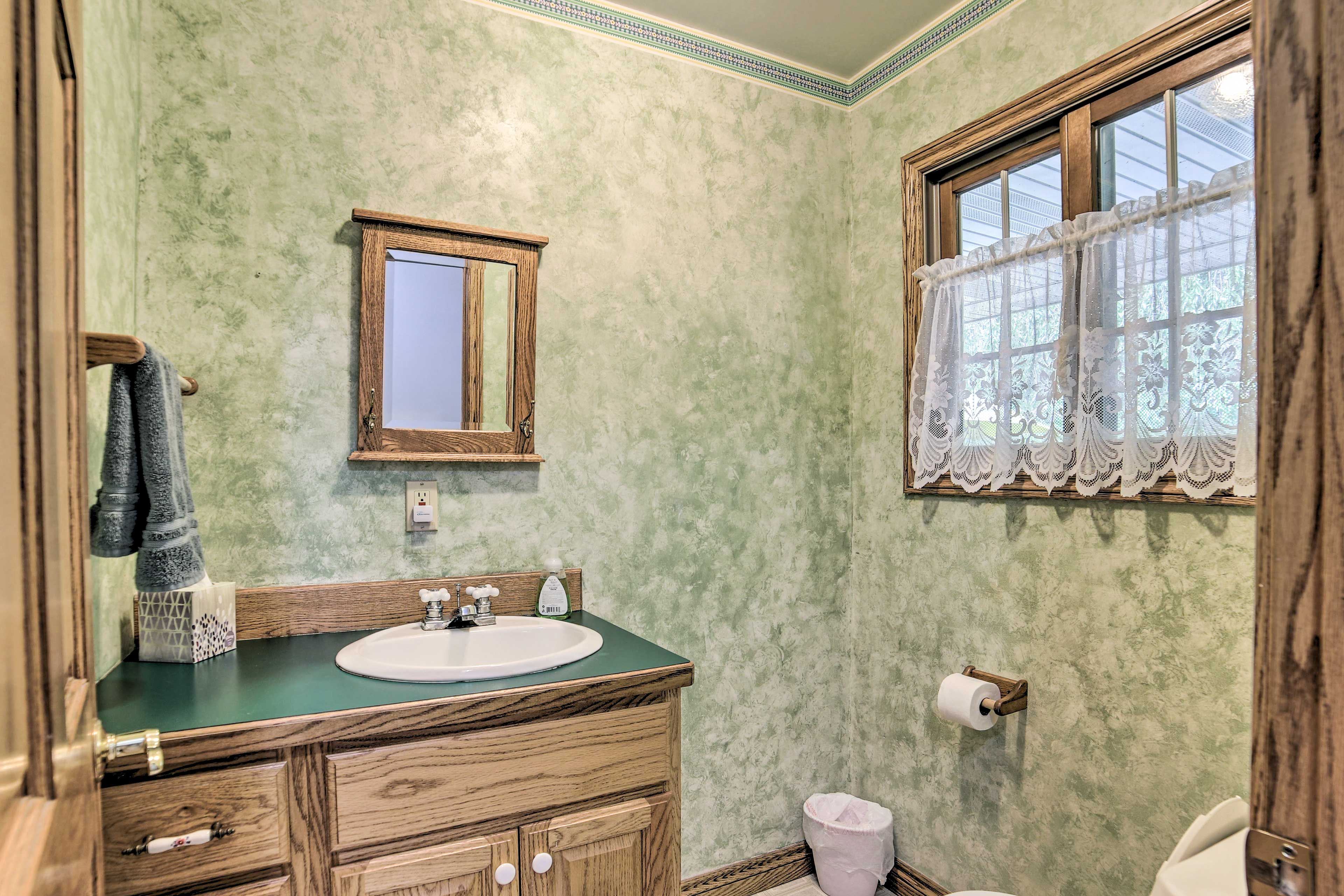 Half Bathroom | 1st Floor