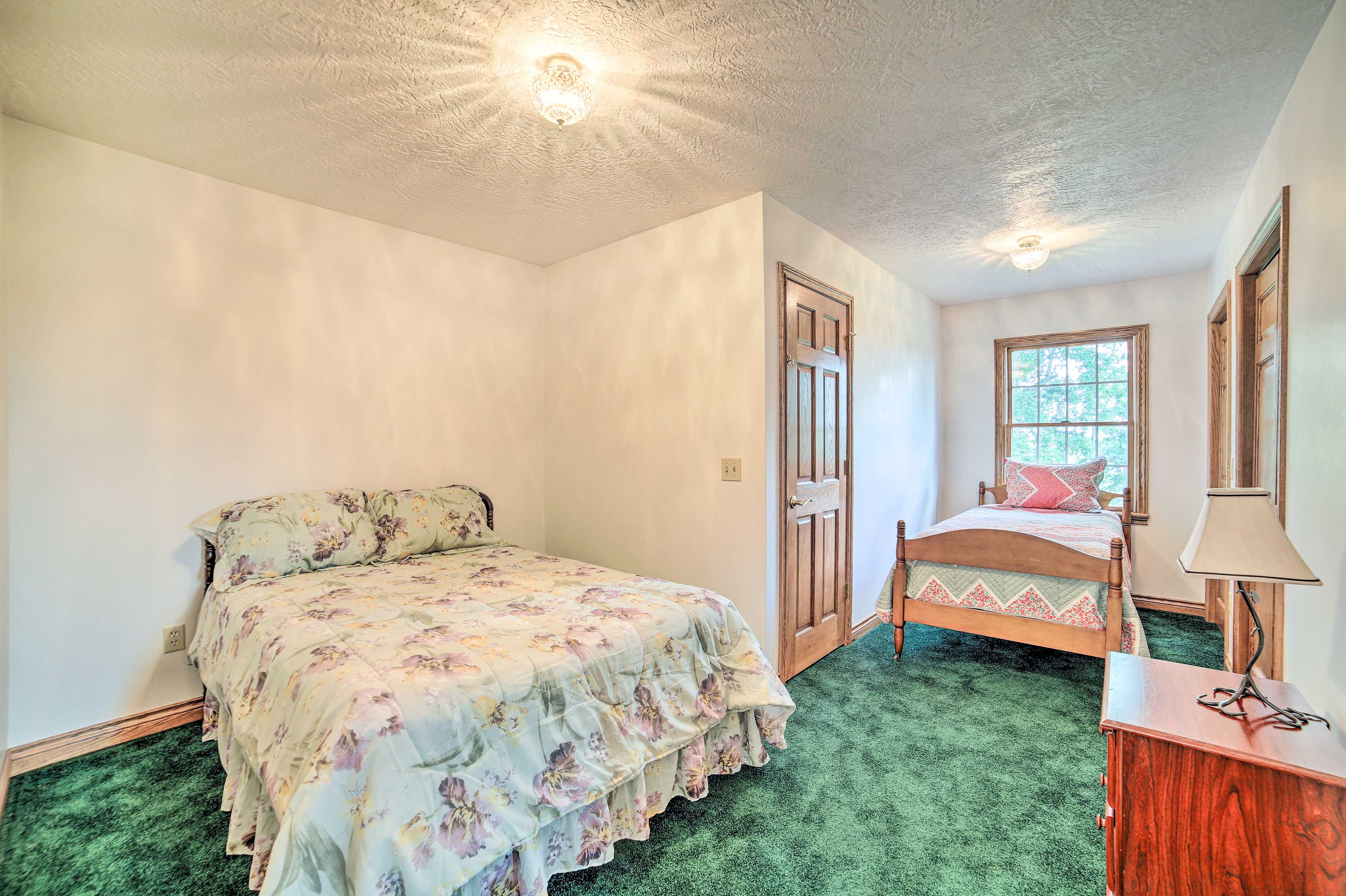 Bedroom 4 | Twin Bed | Full Bed | 2nd Floor