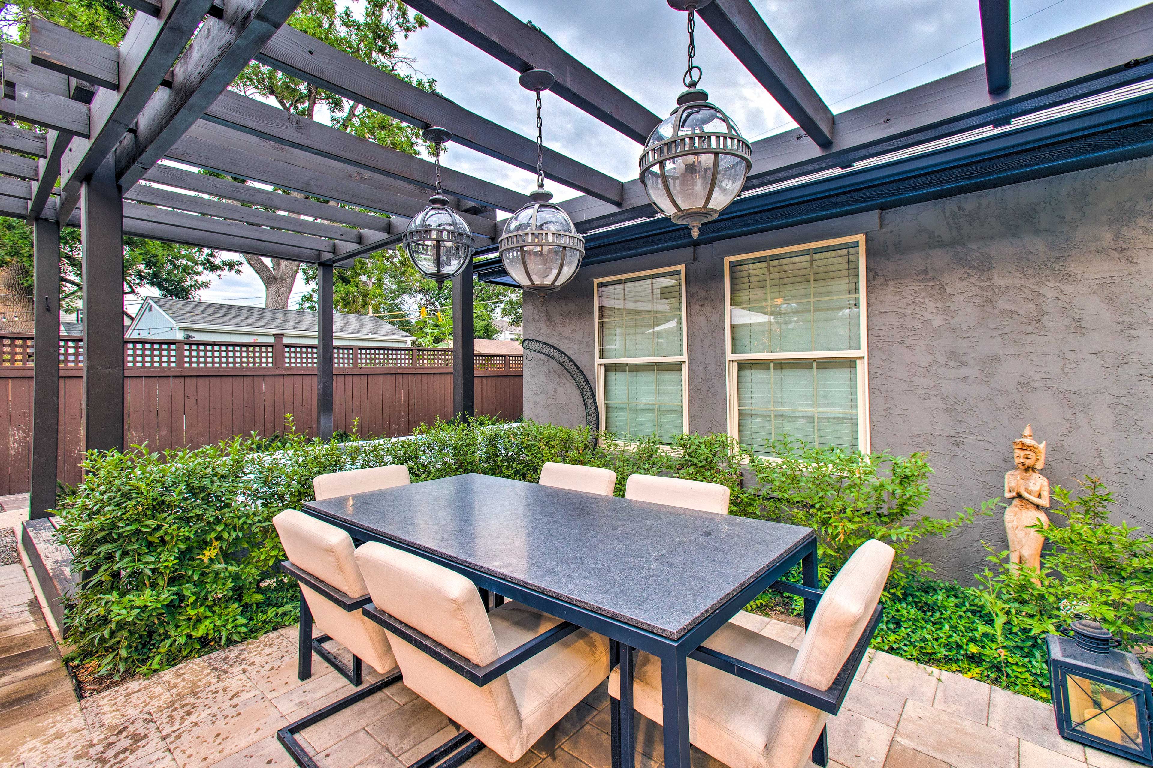 Outdoor Dining Area