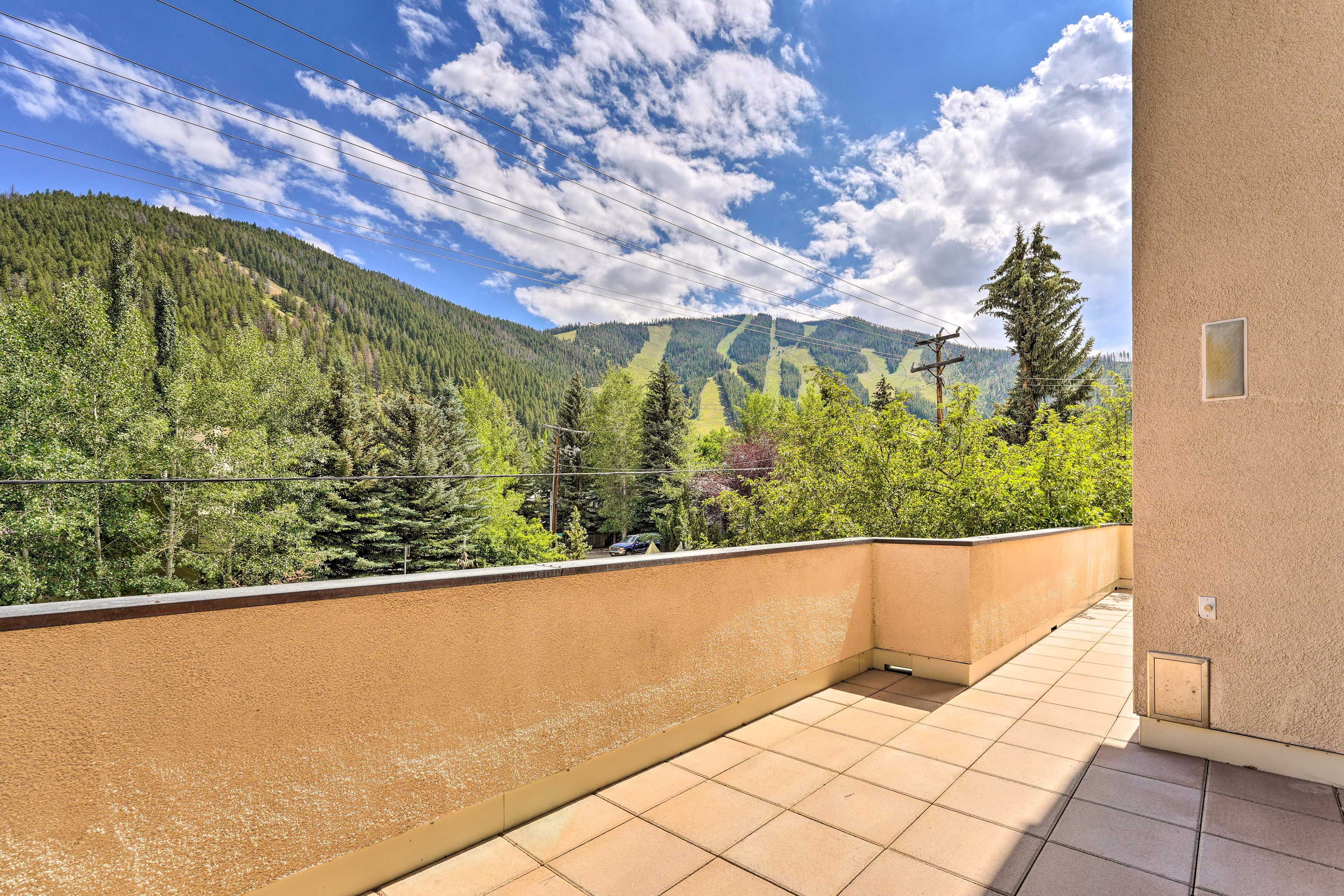 Deck | Walk to Sun Valley Ski Resort | ~2 Mi to Main Street
