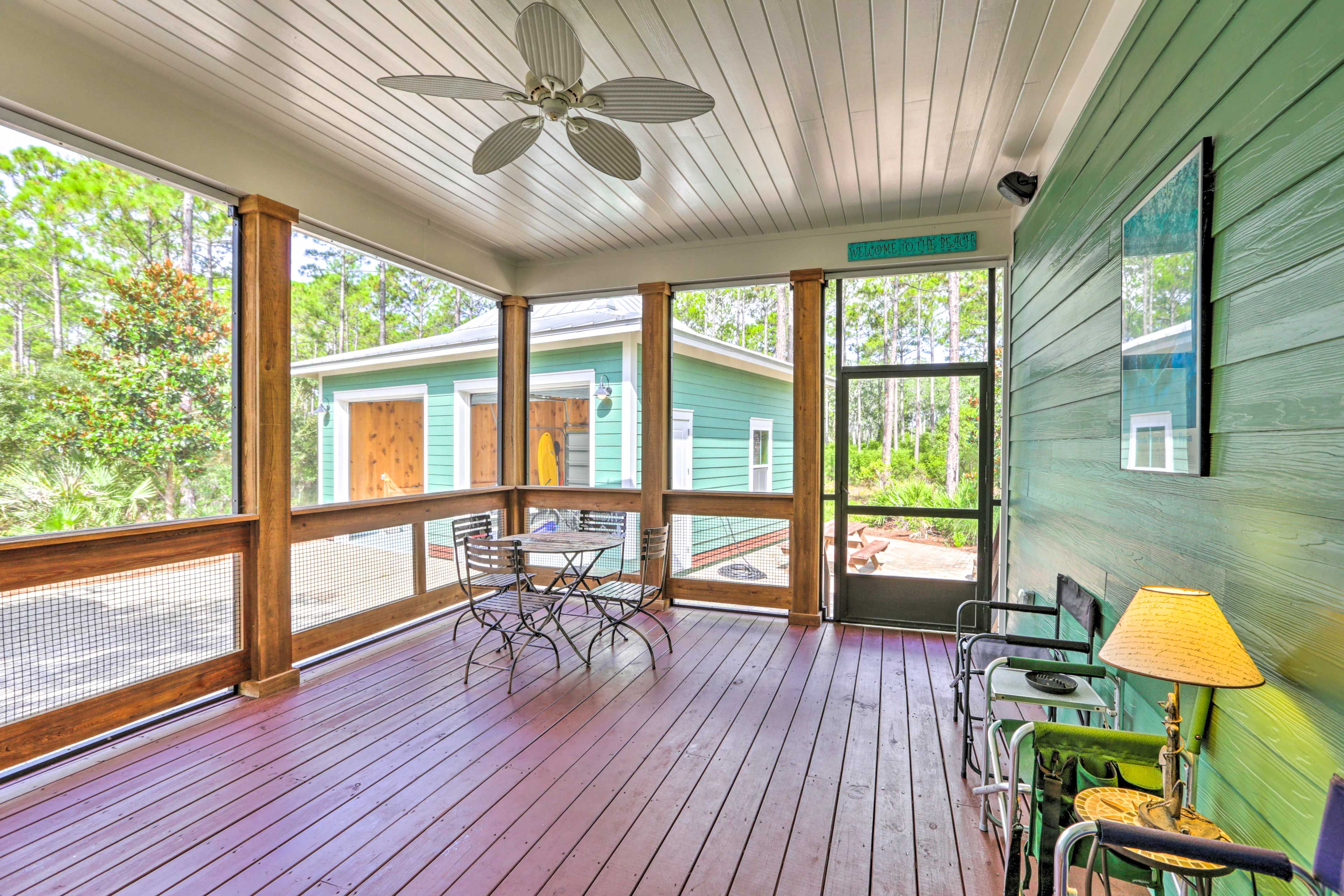 Screened-In Porch