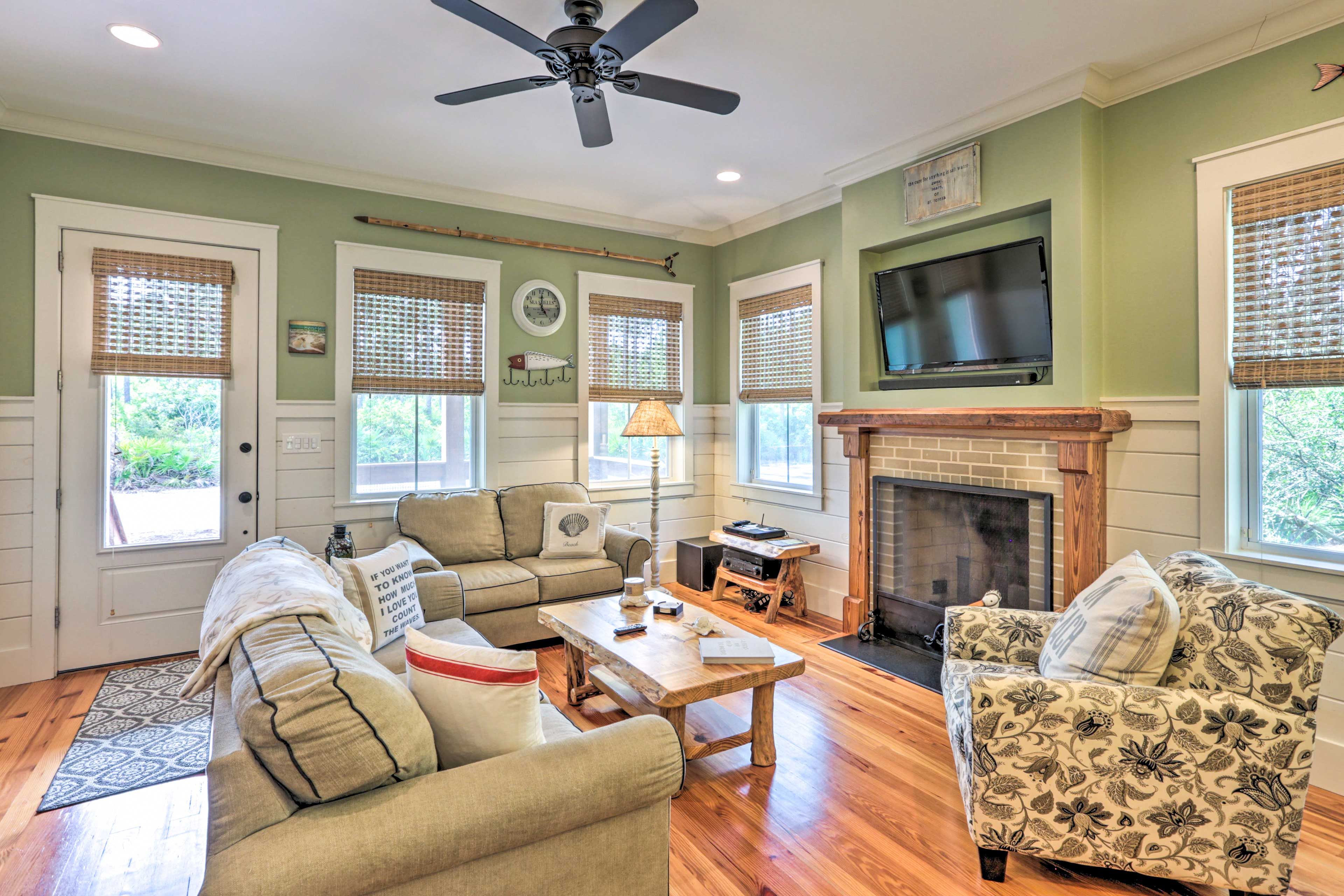 Sopchoppy Vacation Rental | 3BR | 2BA | 1,700 Sq Ft | Steps Required for Entry