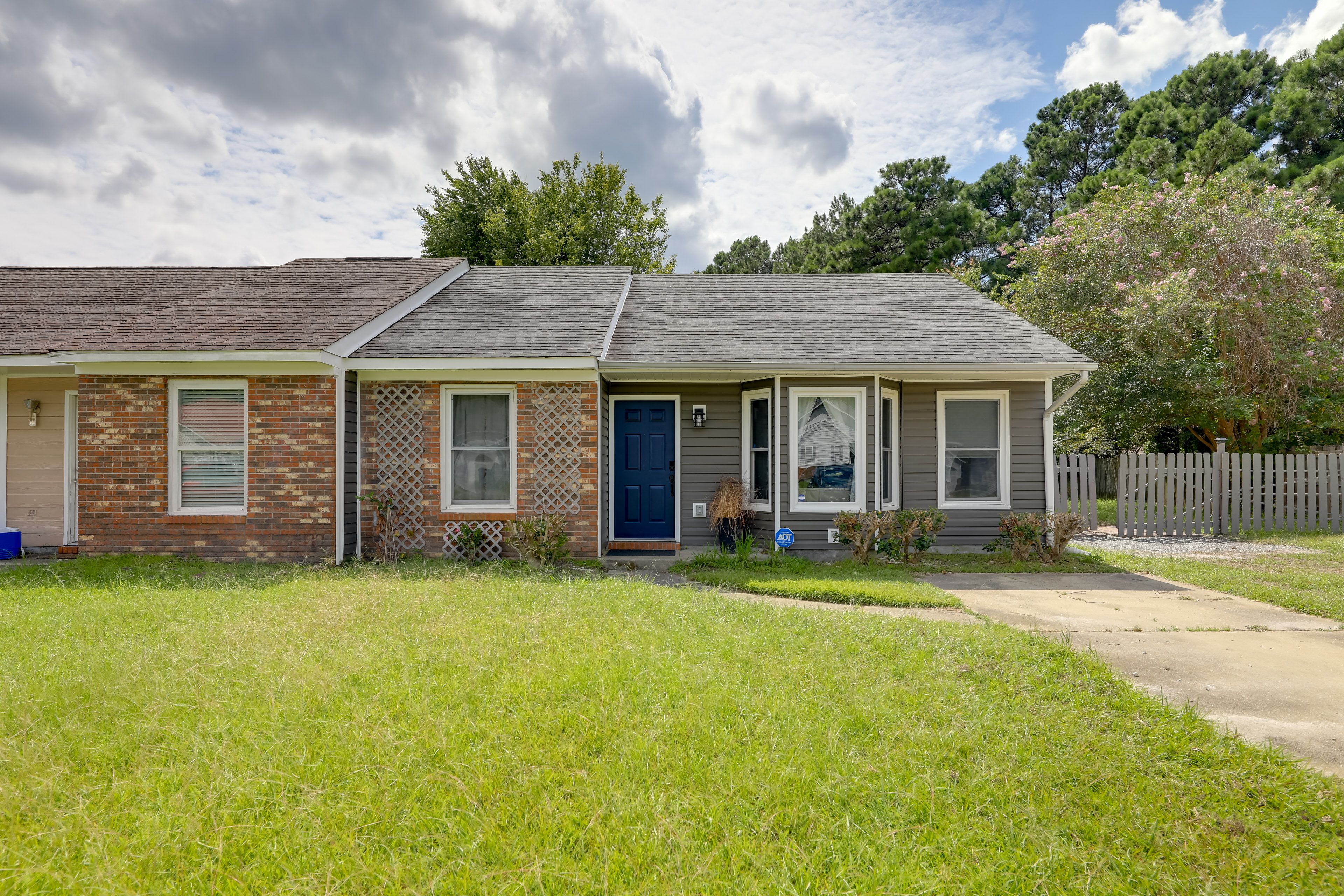 Exterior | Keyless Entry | Free WiFi | Central Heating & A/C