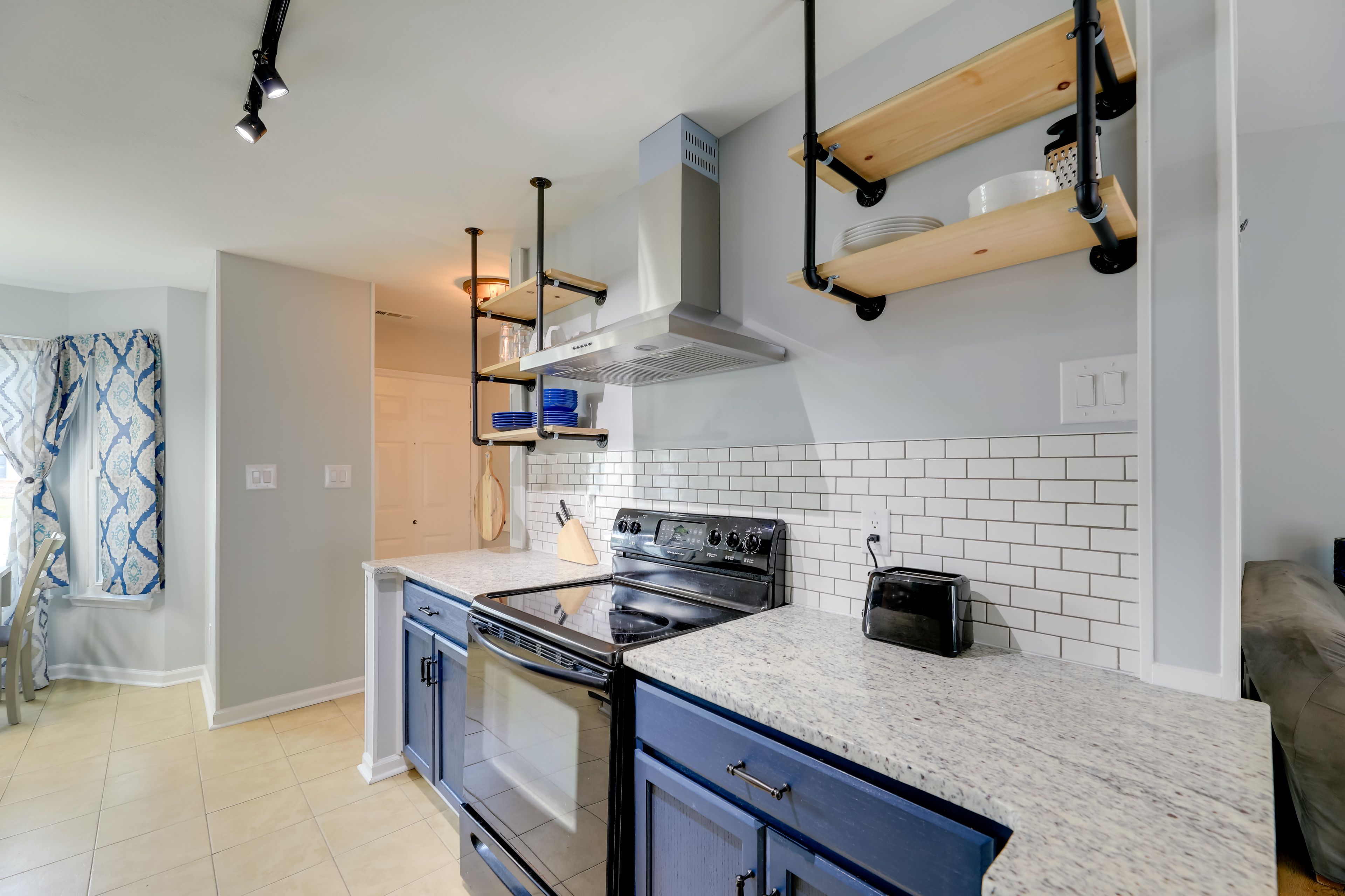 Kitchen | Cooking Basics | Coffee Maker | Toaster | Spices