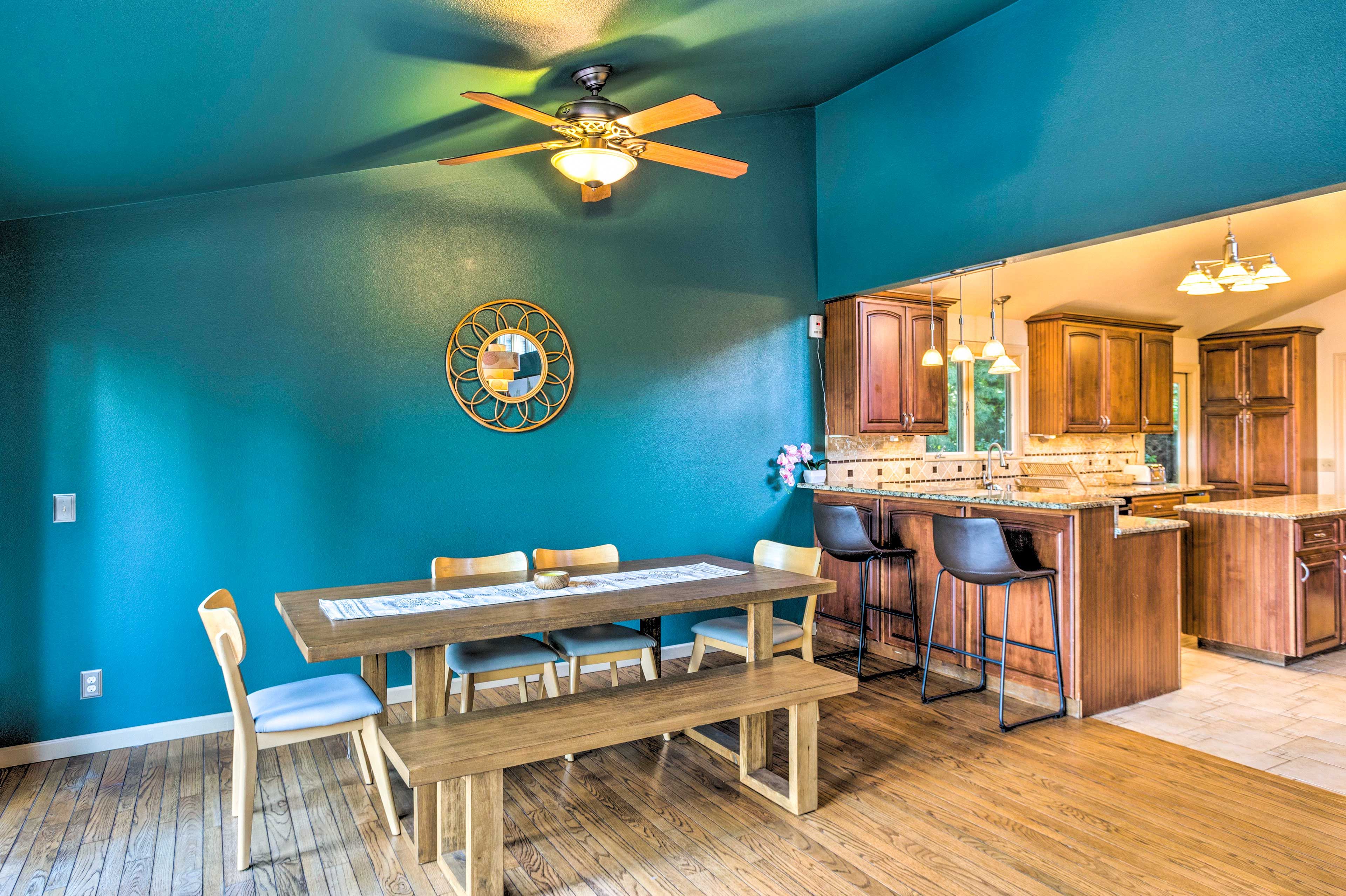 Dining Area | Dishware & Flatware