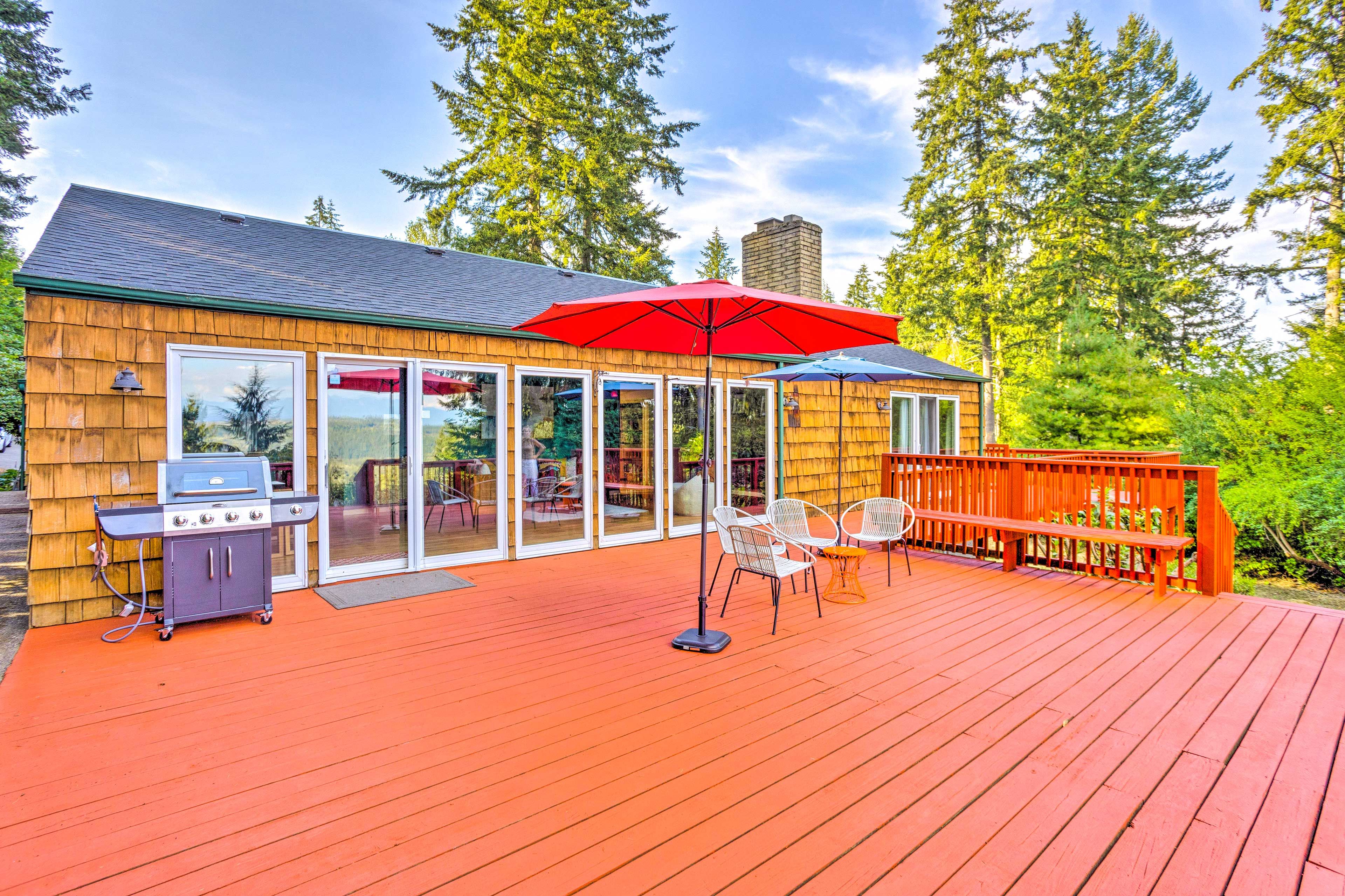 Wraparound Deck | Gas Grill | Mountain Views