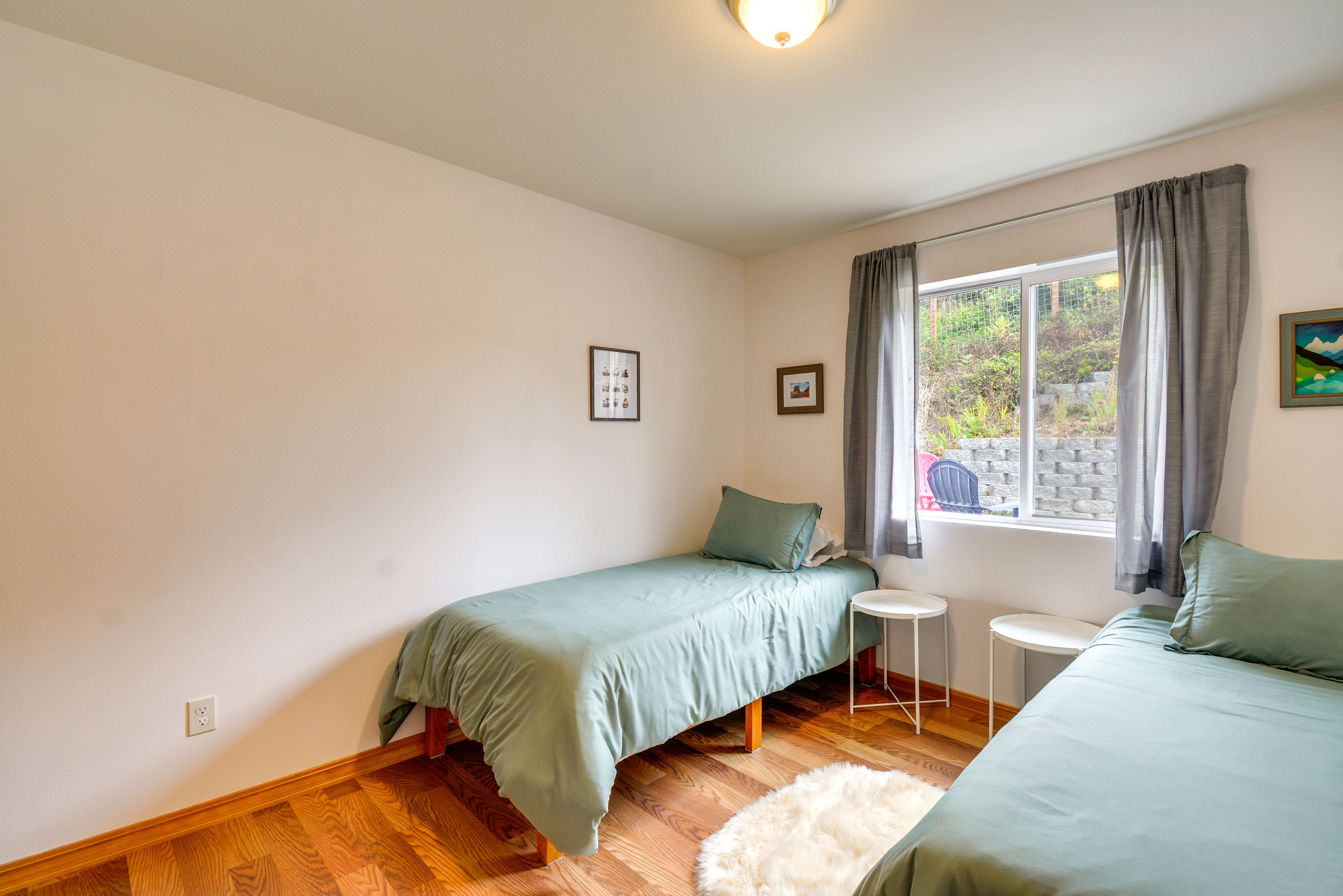 Bedroom 2 | 2 Twin Beds