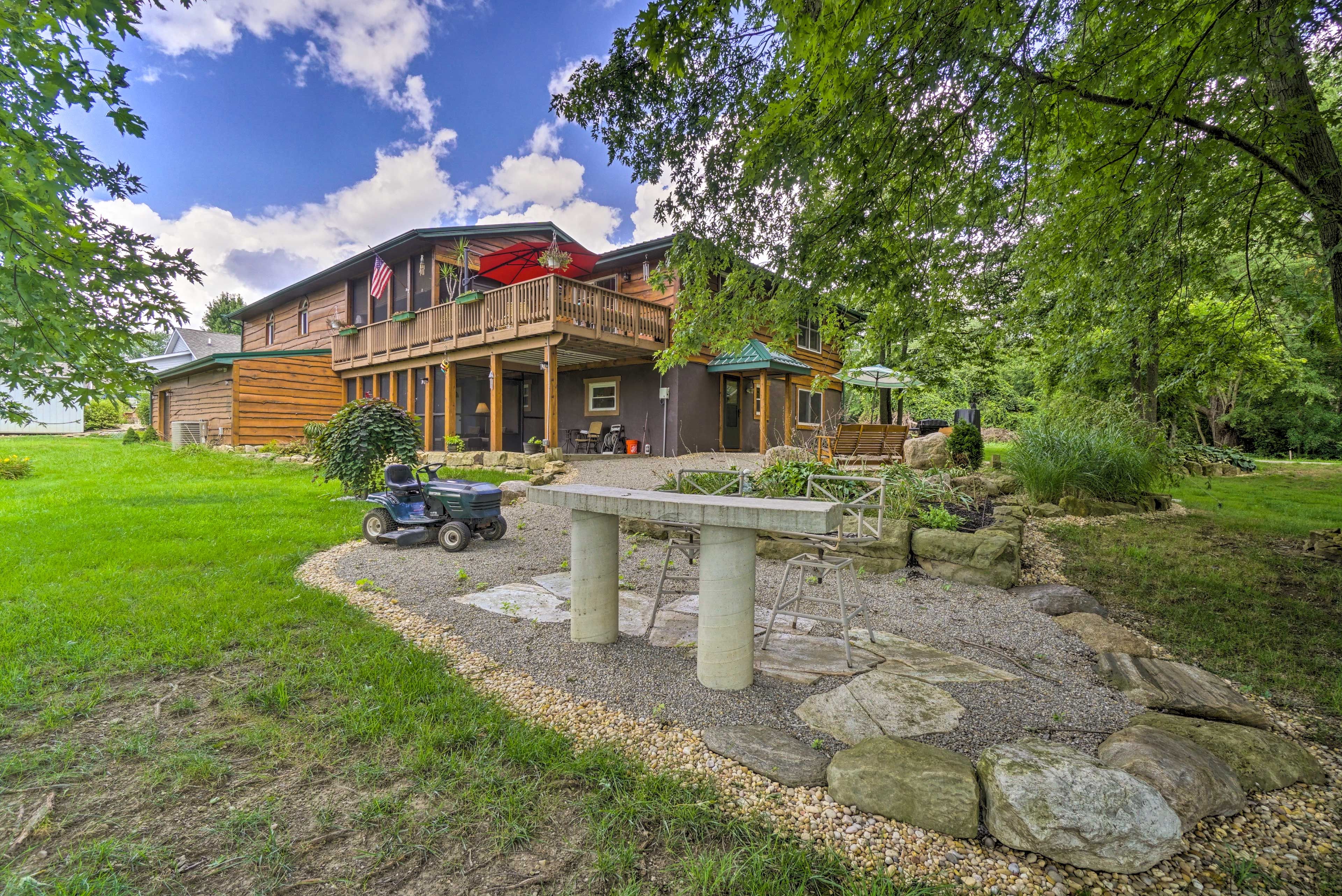 Backyard | Gas Grill | Fire Pit