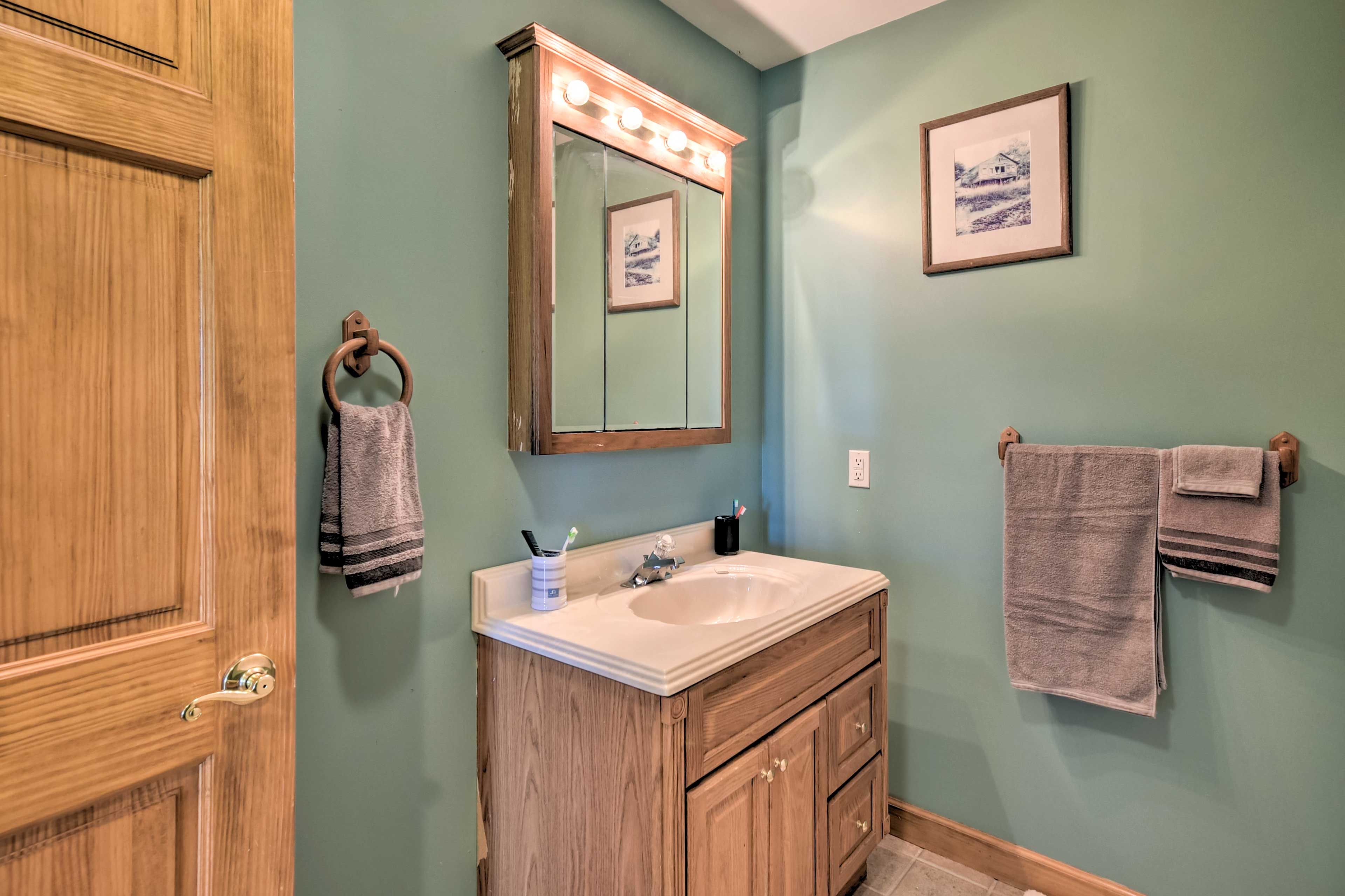 Full Bathroom