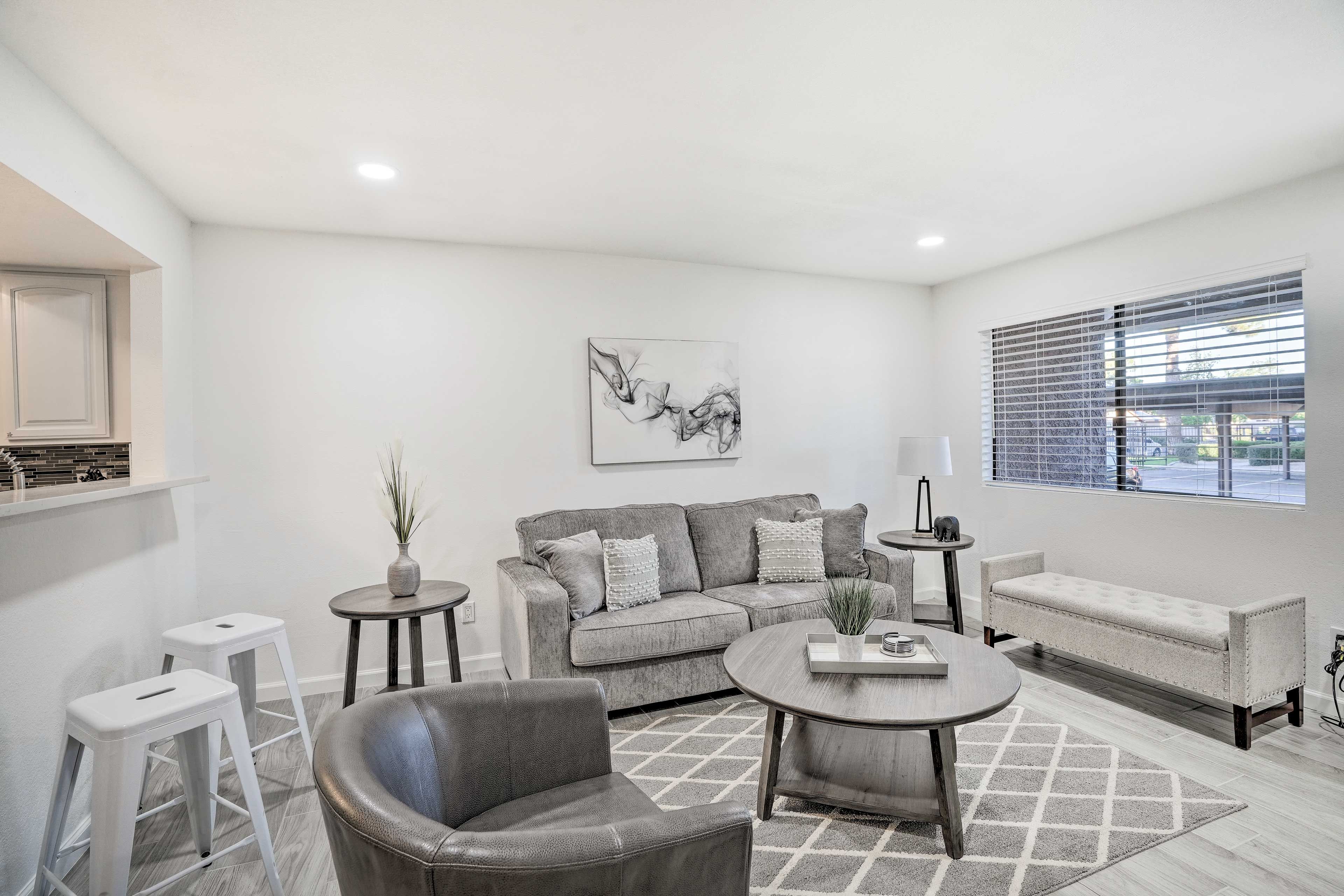 Living Room | Queen Sleeper Sofa