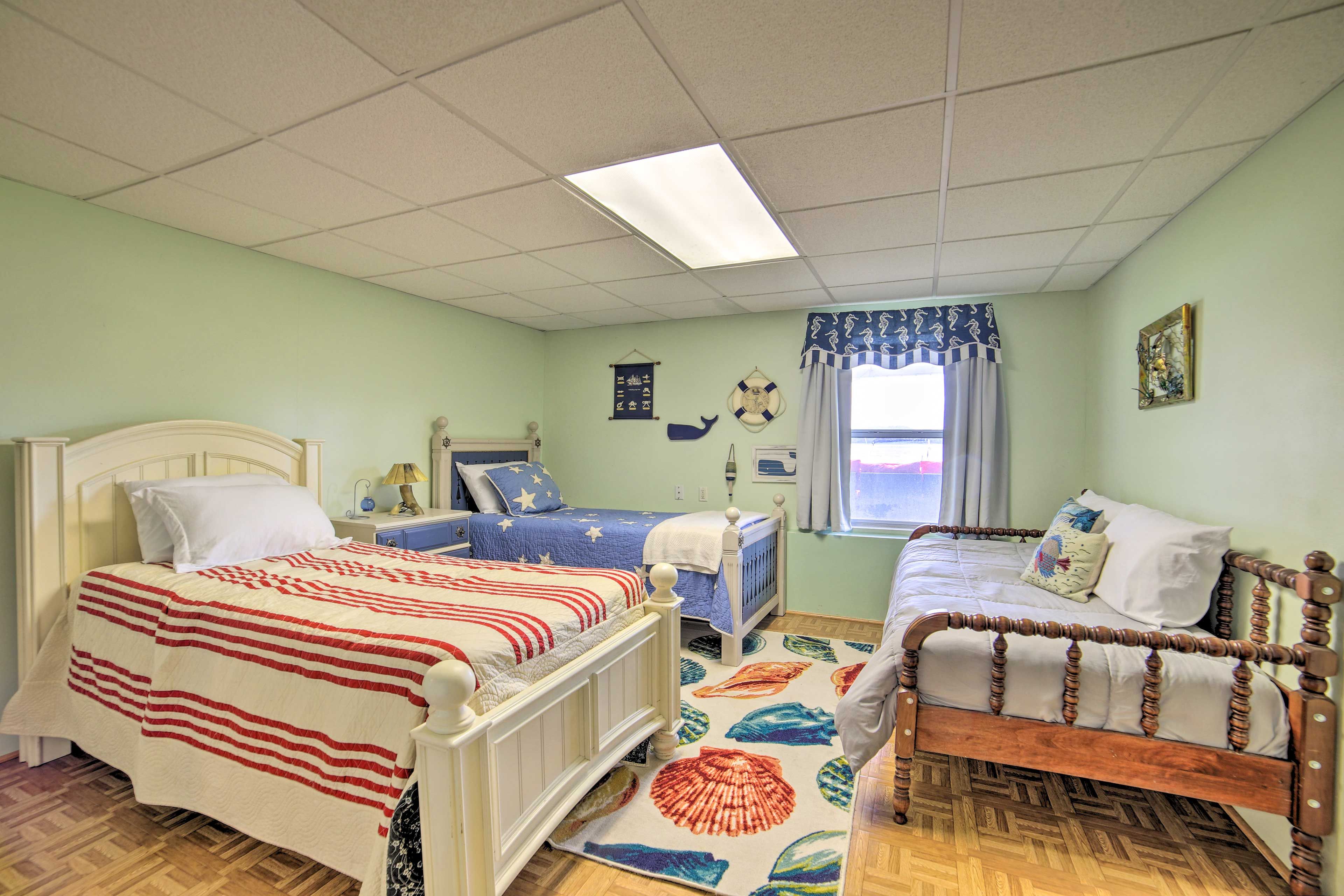 Bedroom 4 | 2 Twin Beds | 1 Twin Daybed