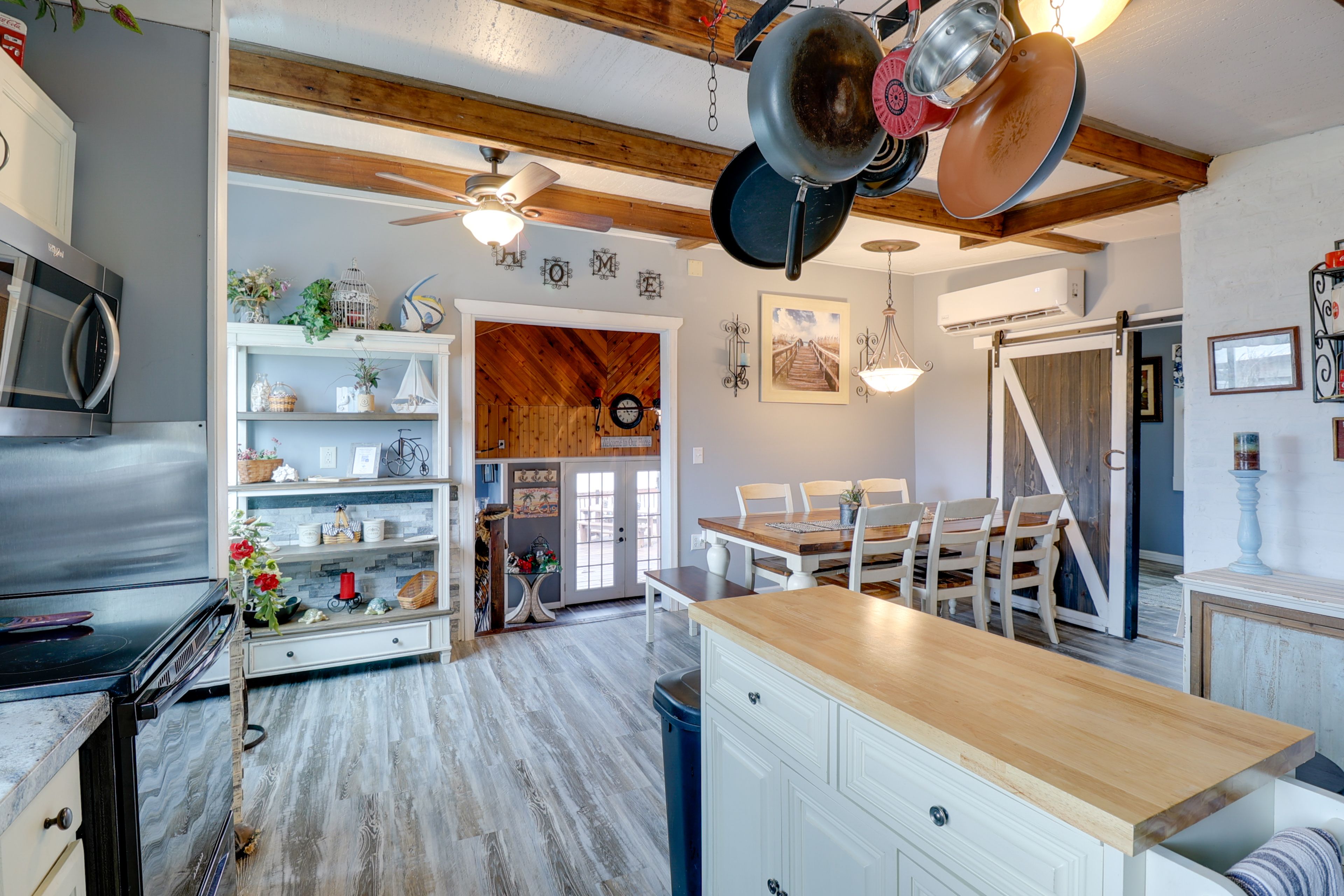 Full Kitchen | Dining Room | Island