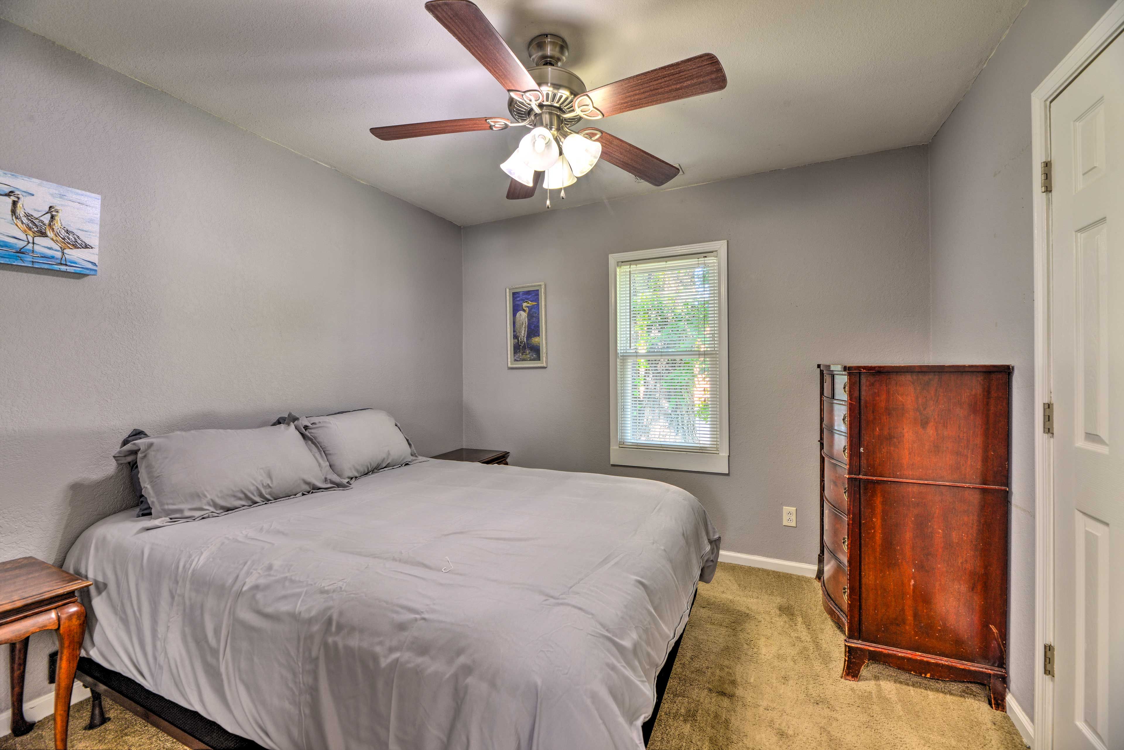 Bedroom 1 | Queen Bed | Linens Provided