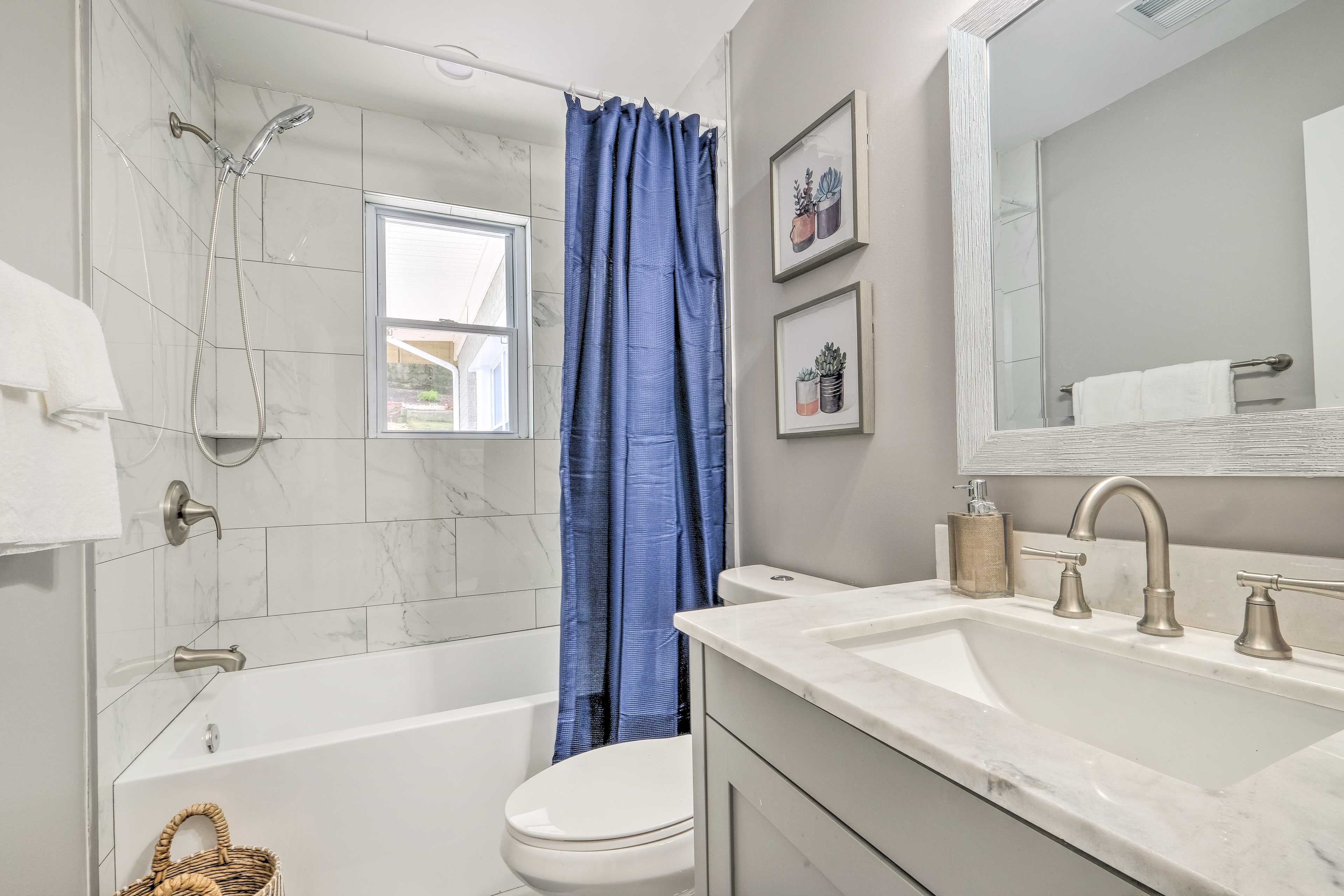 Full Bathroom